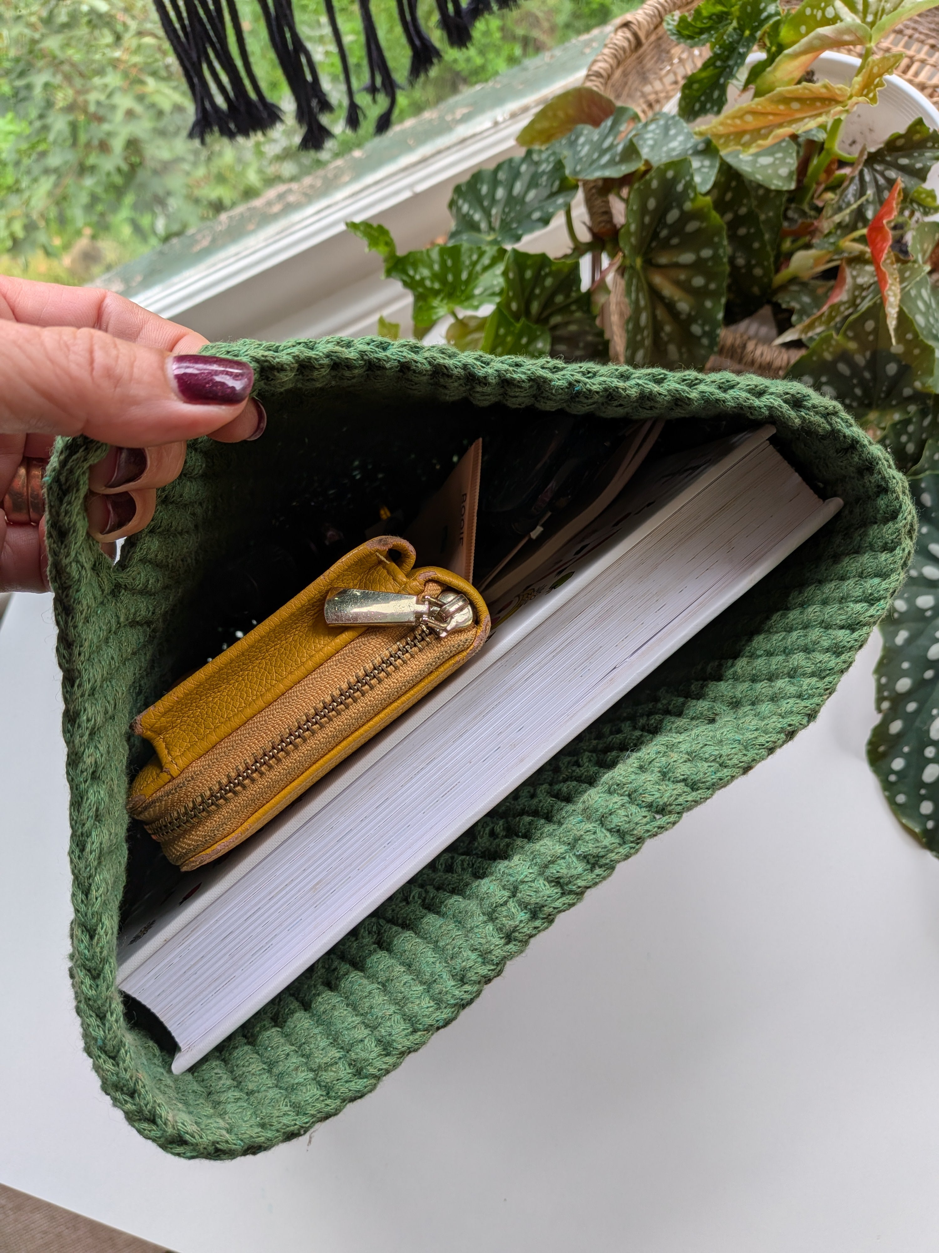 The Yarra Bag, Handmade Crochet Everyday Handbag in Fern Green