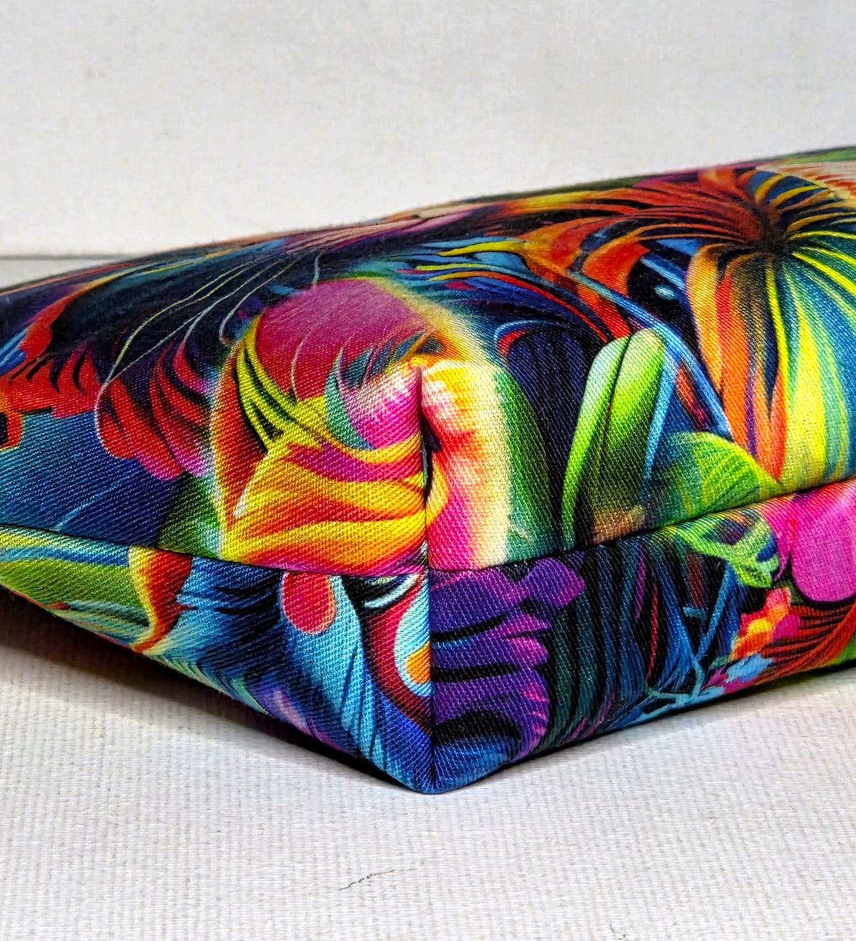 Zippered Pouch with colourful cats, size Large