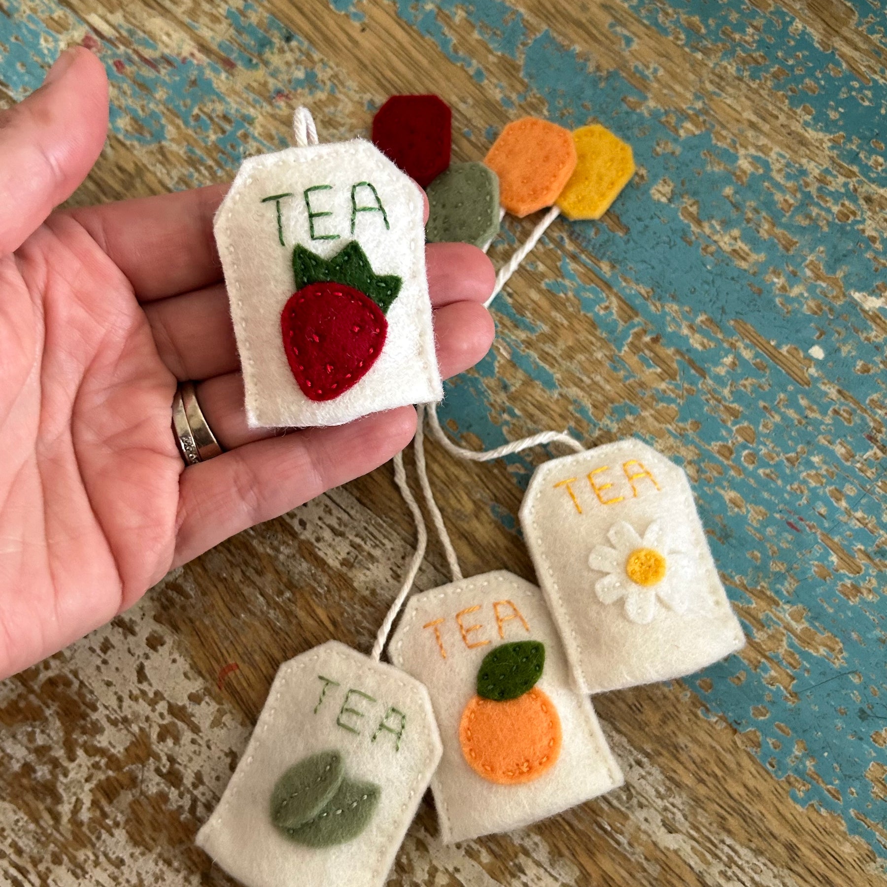 Set of 4 felt tea bags, boxes gift, play kitchen, learn through play