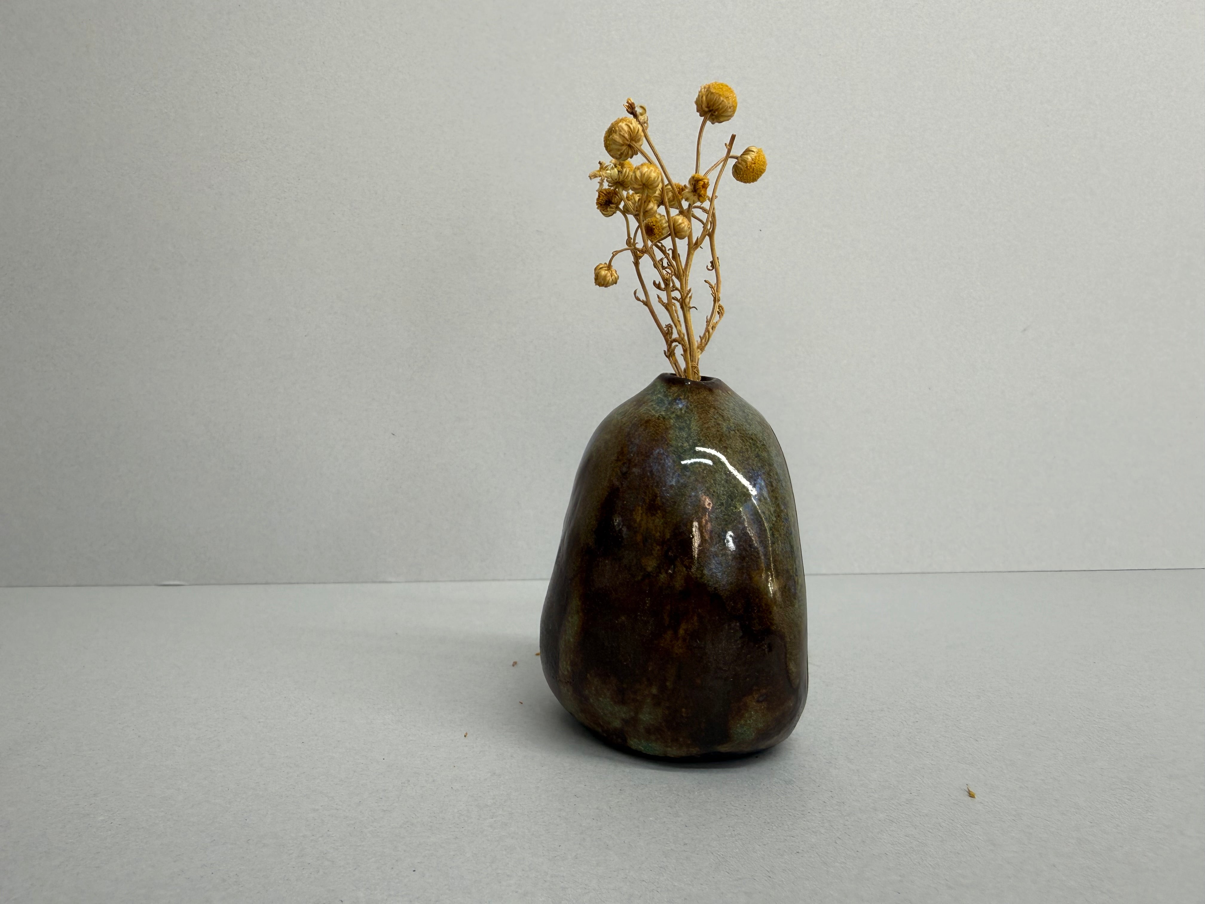 Tiny Dimple Vase