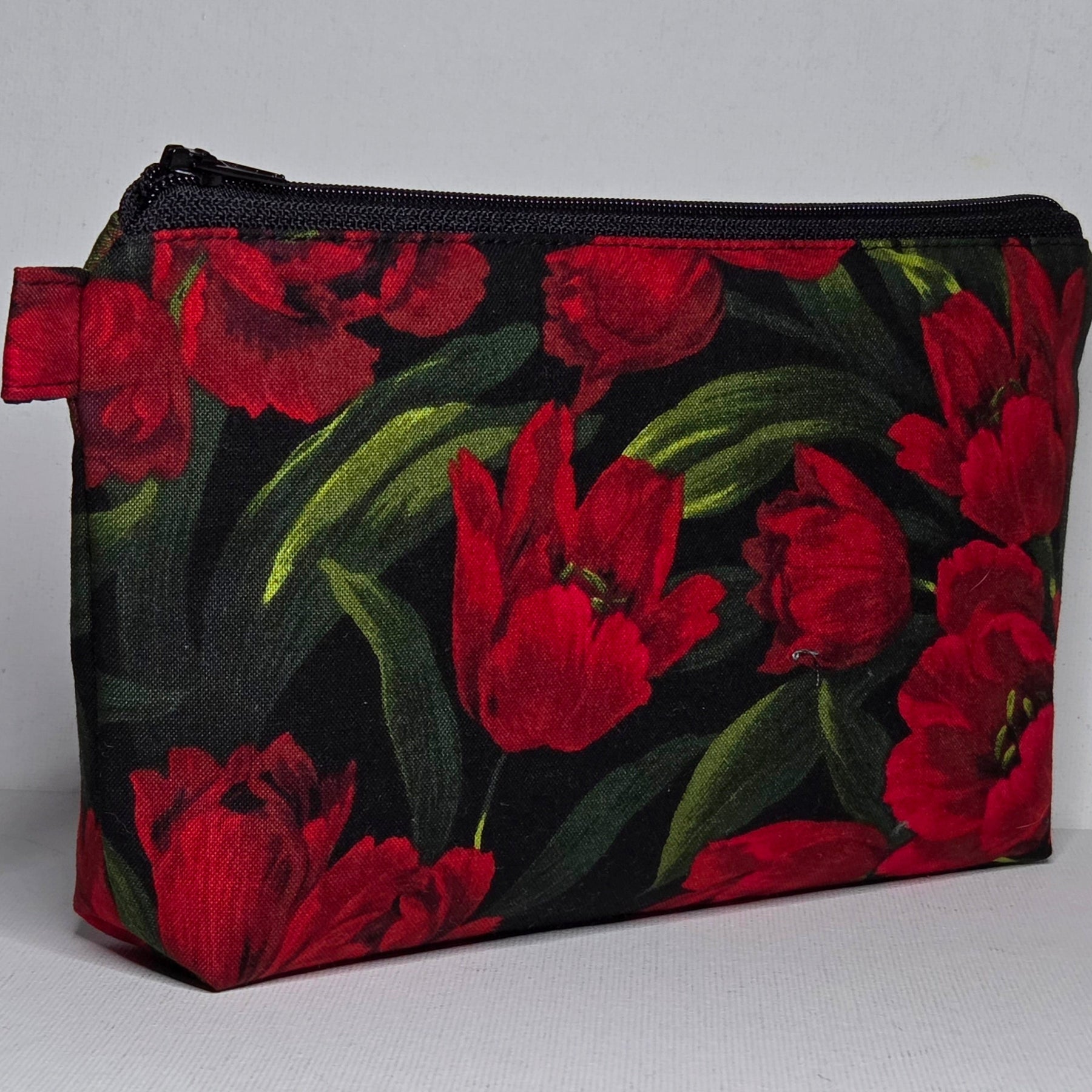 Zippered Pouch in Tulip Fabric, size Large