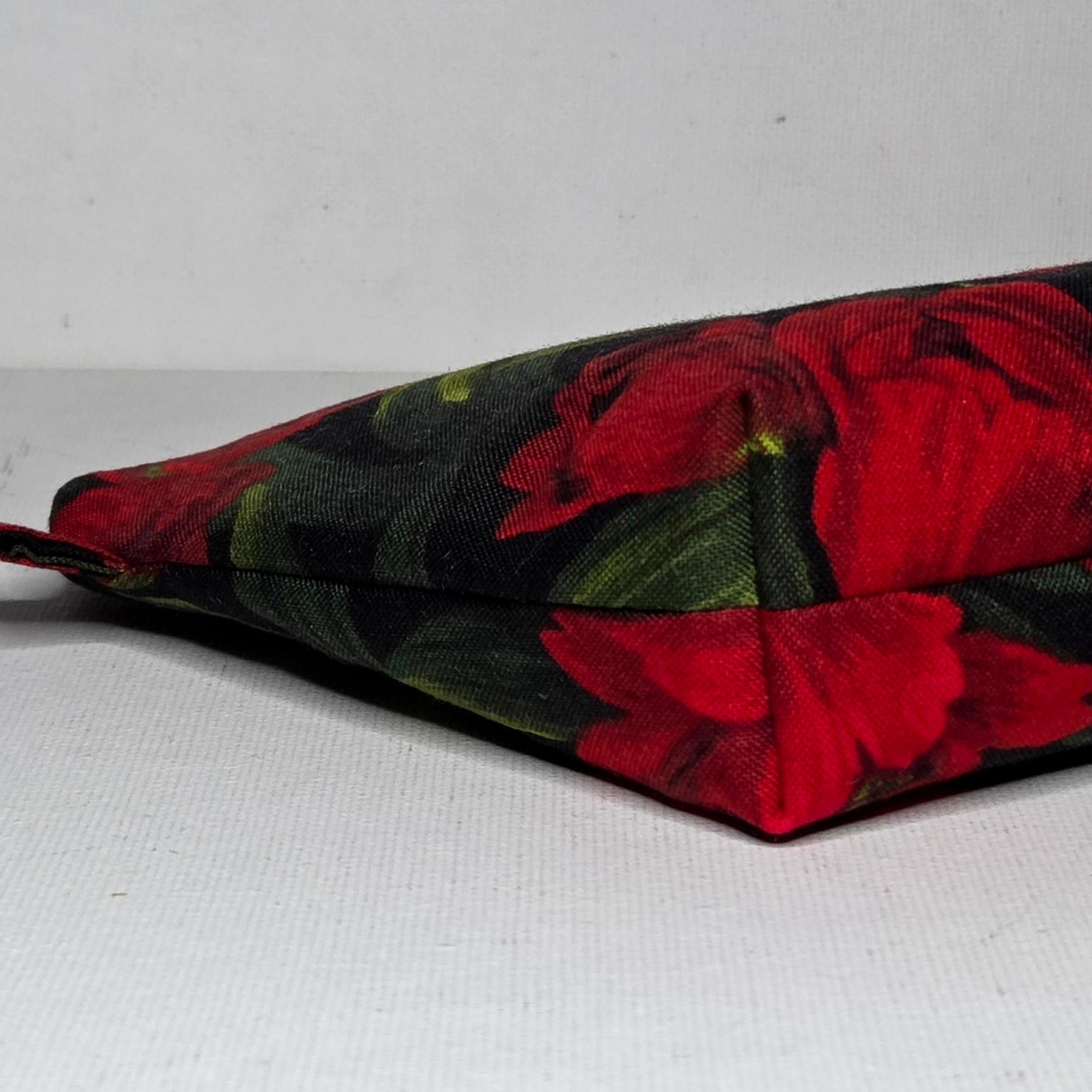 Zippered Pouch in Tulip Fabric, size Large