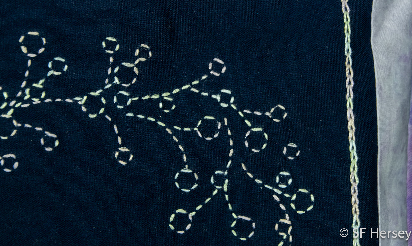 Carry Bag with Sashiko Embroidered Wreath