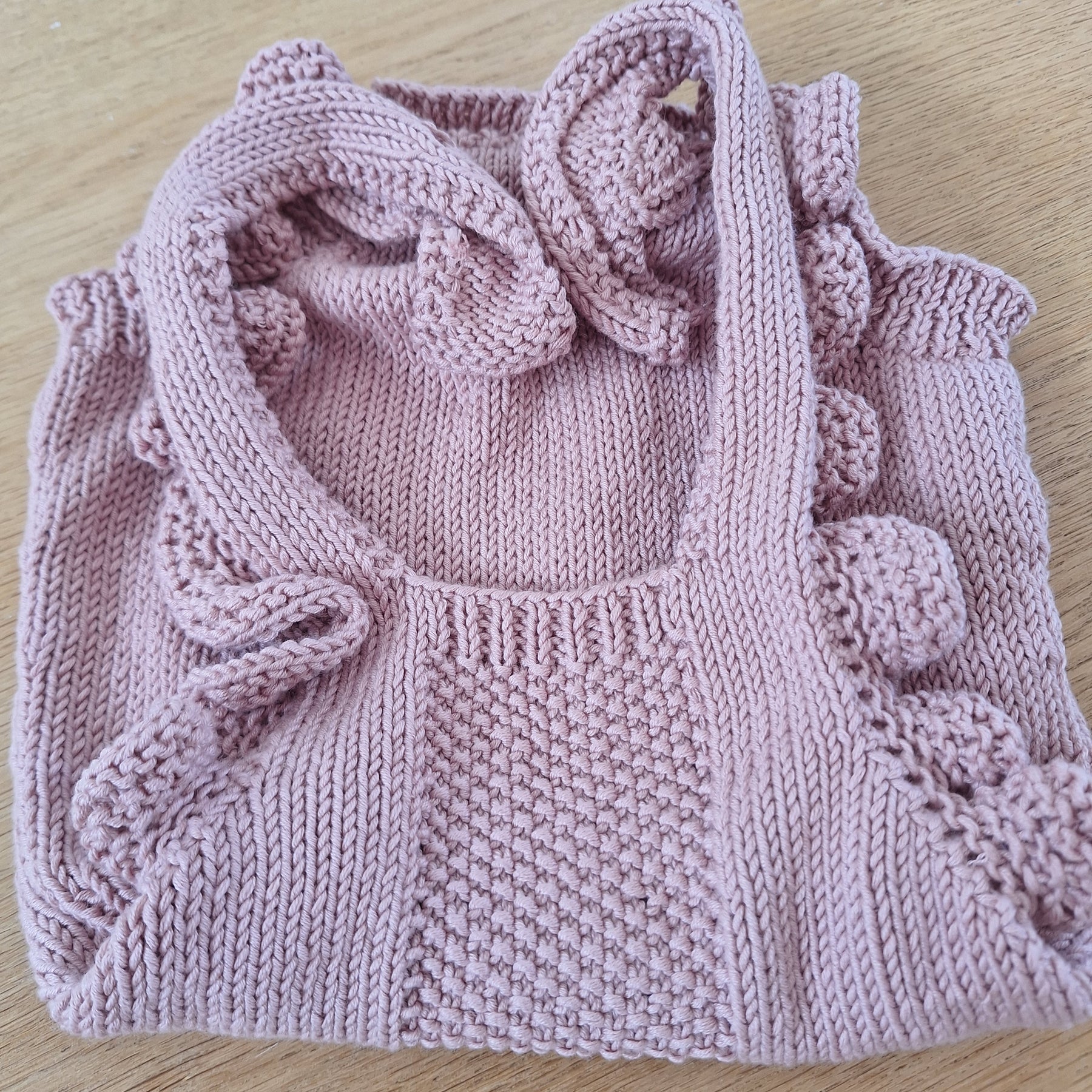 Handknitted Baby Romper Sz 3- 6mths Sweet frills 100% Natural fibre