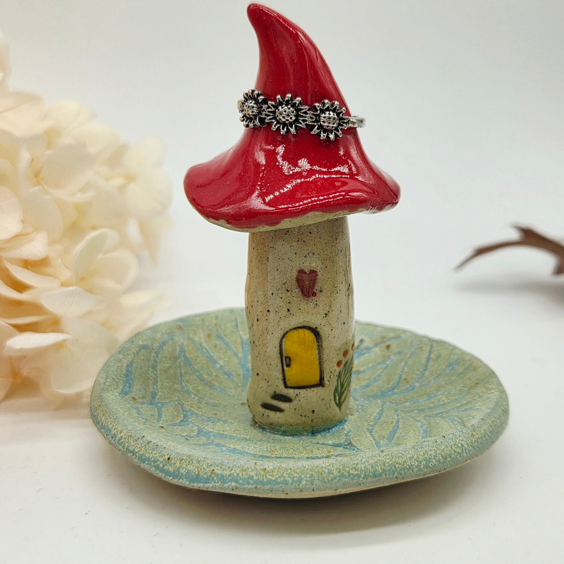Toadstool Ring Dish Green and Red