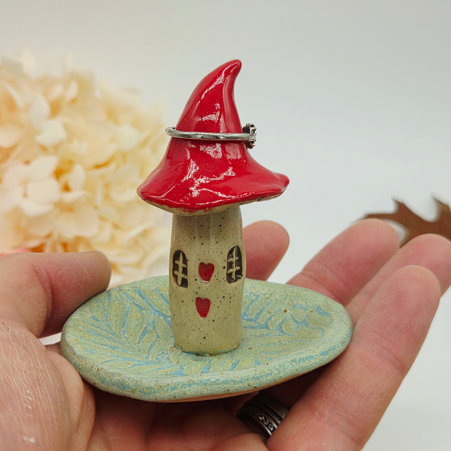Toadstool Ring Dish Green and Red