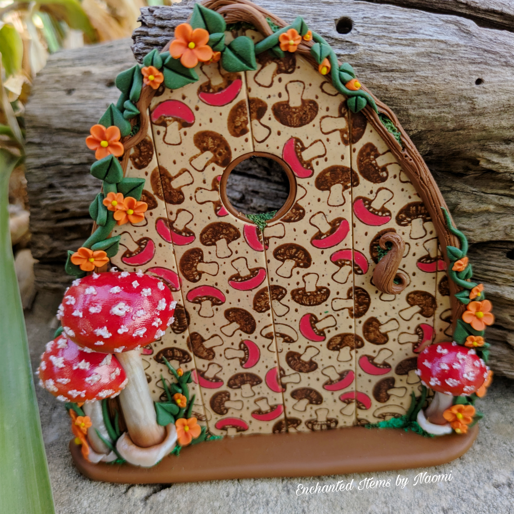 The Mushroom Patch Fairy Door 🍄