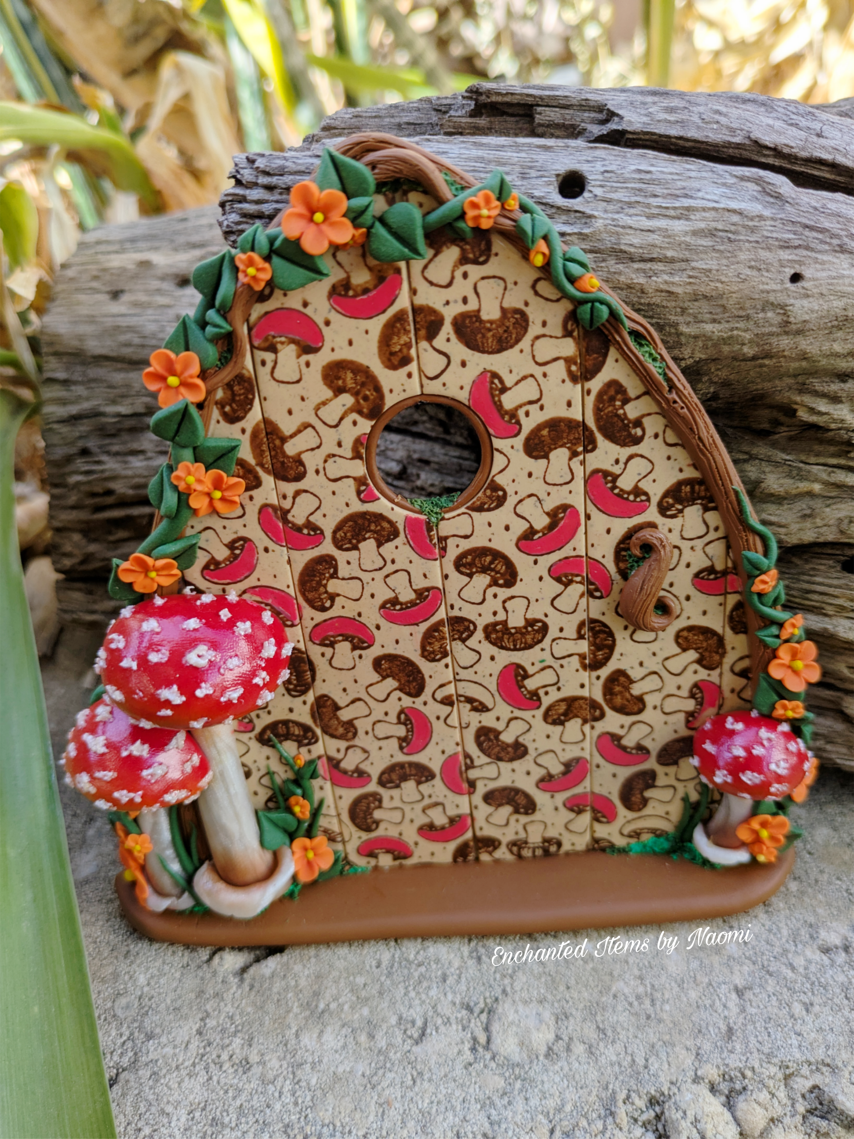 The Mushroom Patch Fairy Door 🍄
