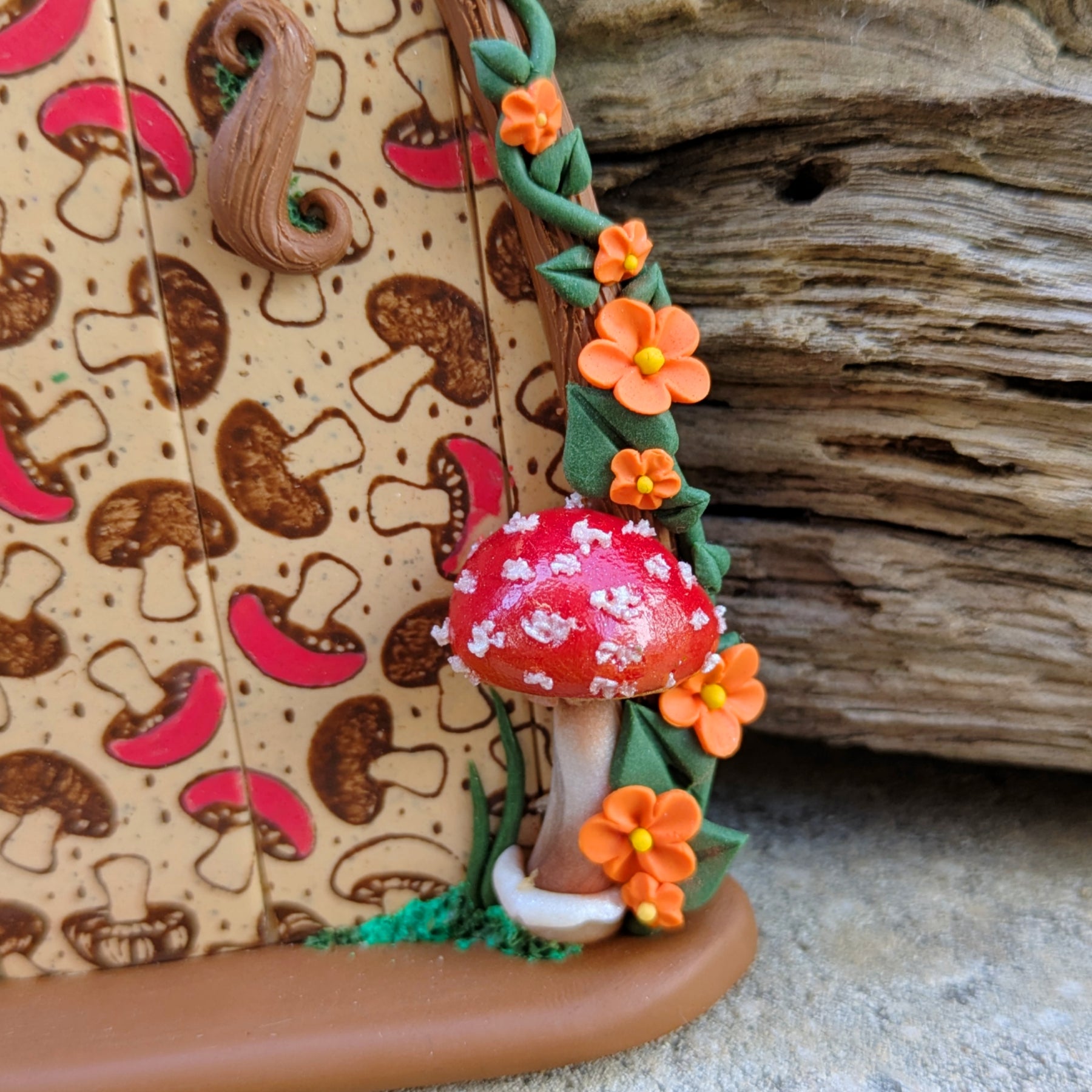 The Mushroom Patch Fairy Door 🍄