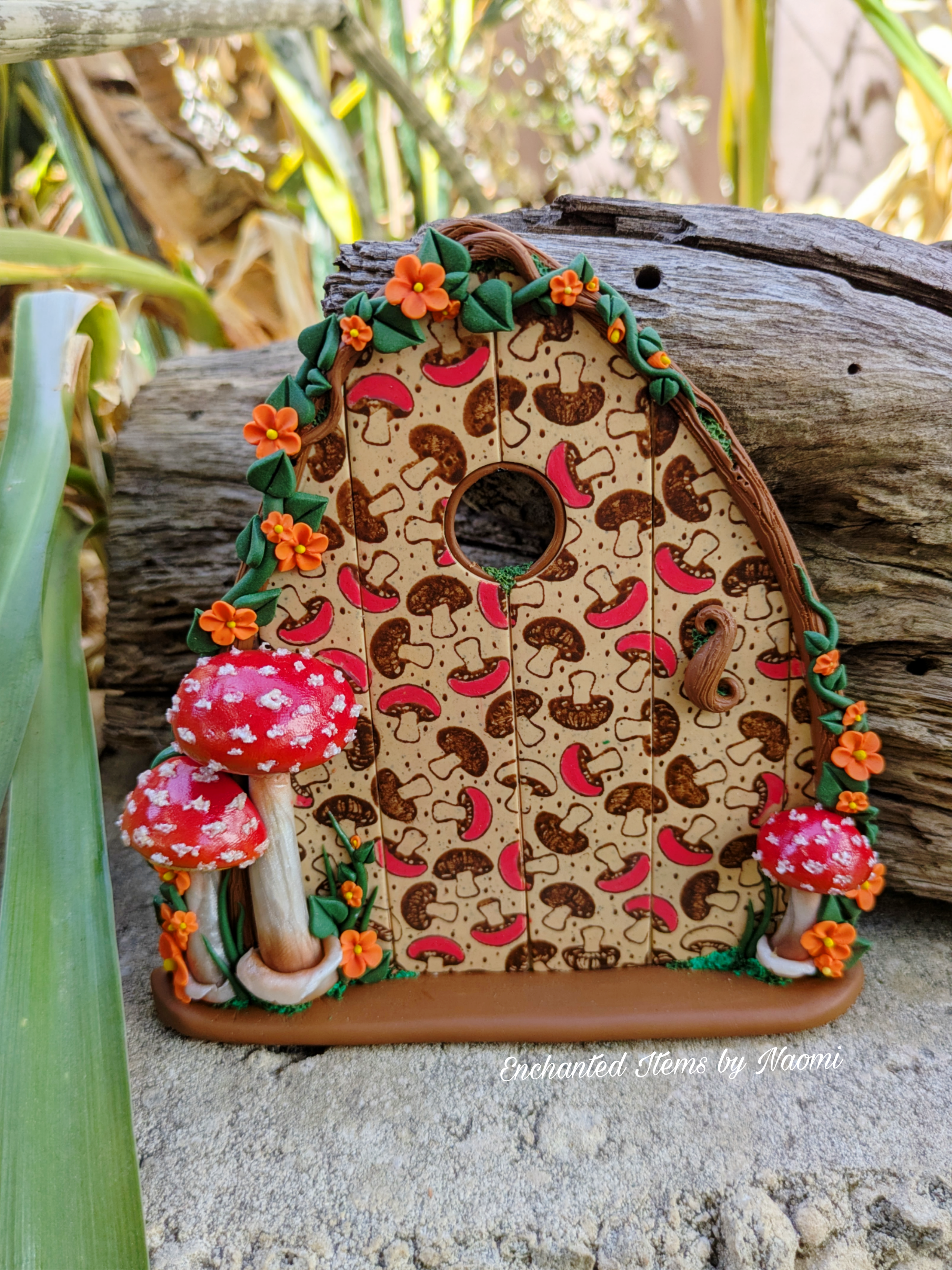 The Mushroom Patch Fairy Door 🍄