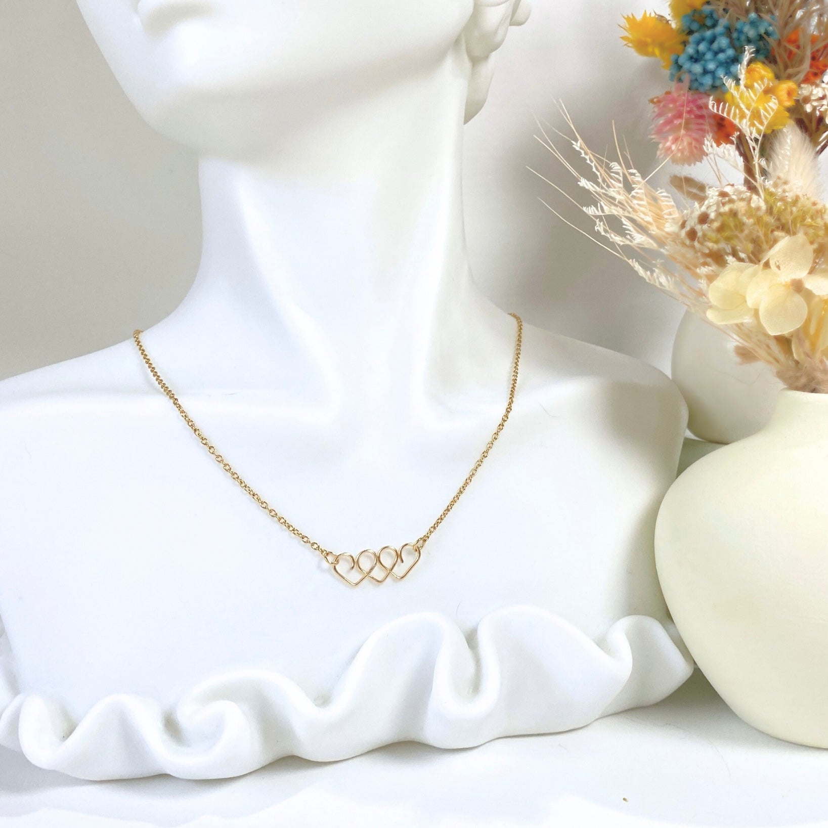 Chain of Hearts gold necklace | gold-plated or 14k gold-filled | Keepsake | Wedding jewellery or Anniversary gift