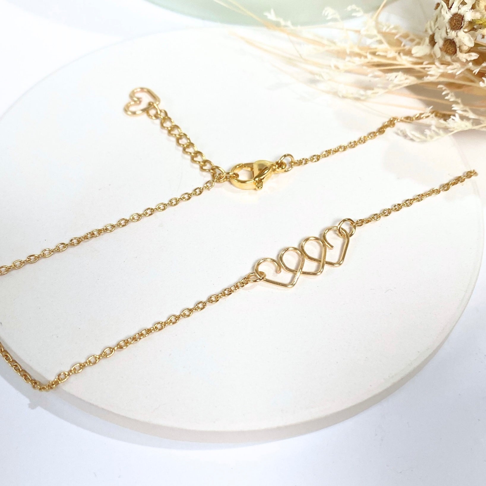 Chain of Hearts gold necklace | gold-plated or 14k gold-filled | Keepsake | Wedding jewellery or Anniversary gift