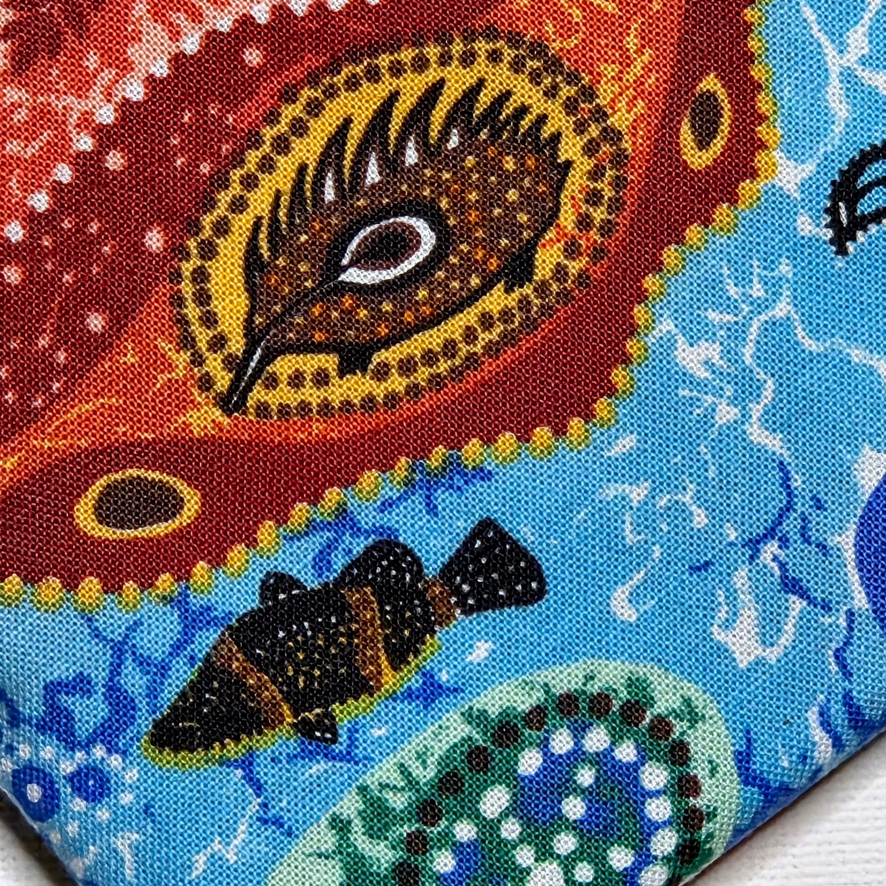 MEDIUM pouch in colourful indigenous design
