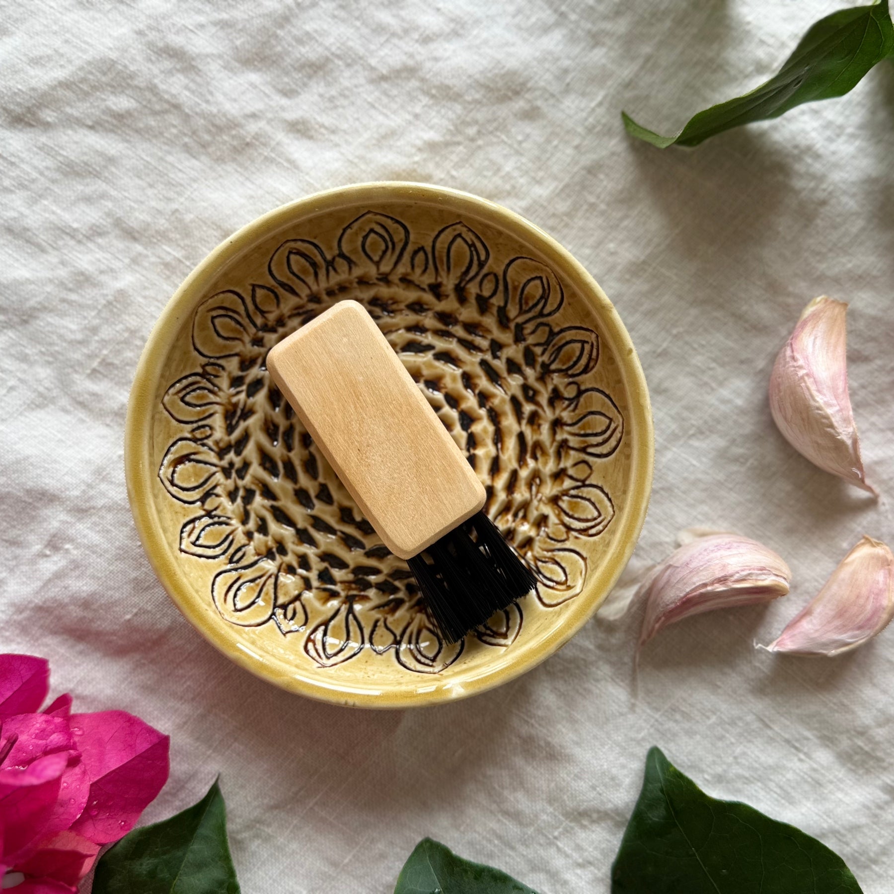 Handmade Garlic Grater Plate with Cleaning Brush