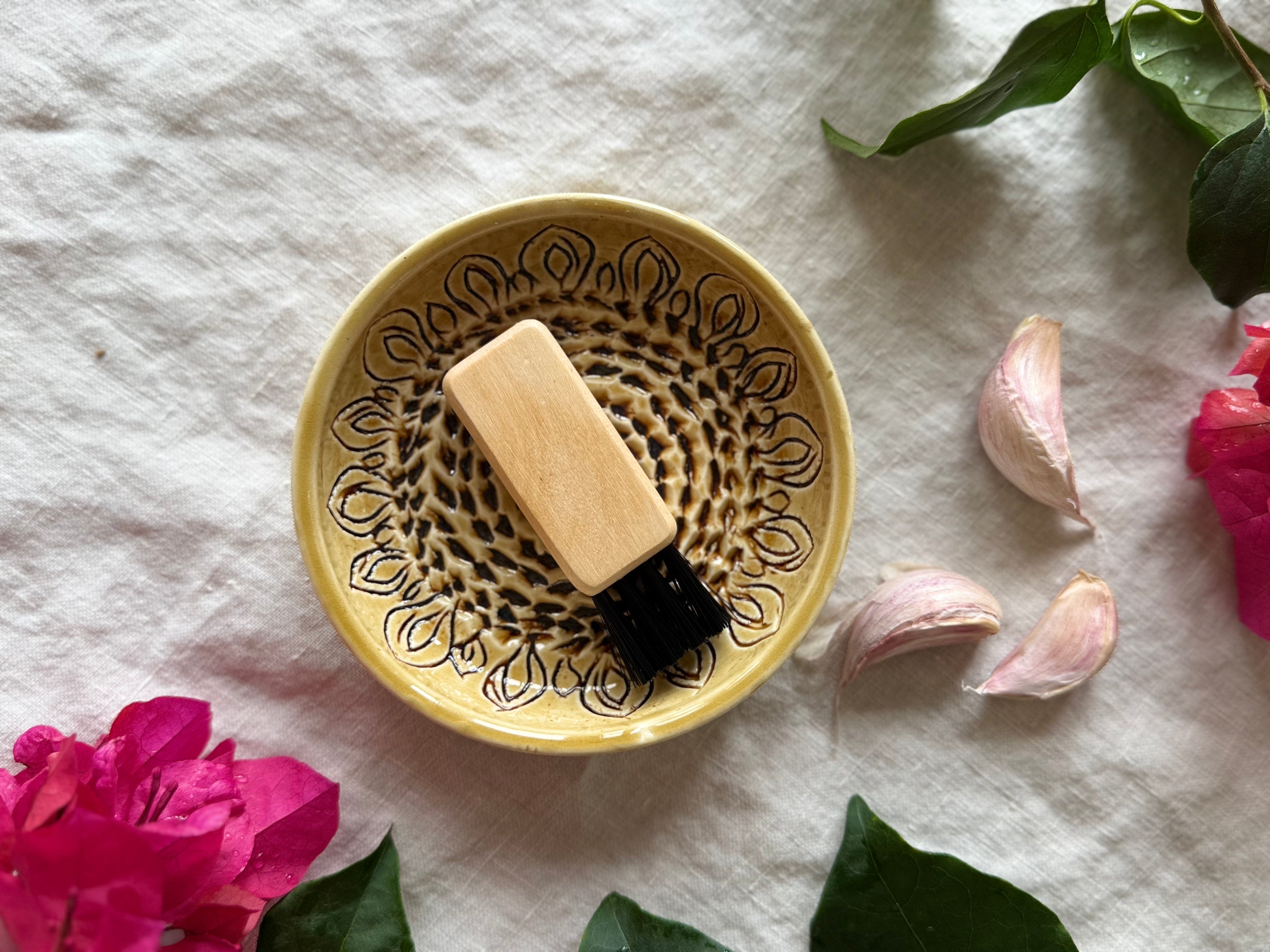 Handmade Garlic Grater Plate with Cleaning Brush