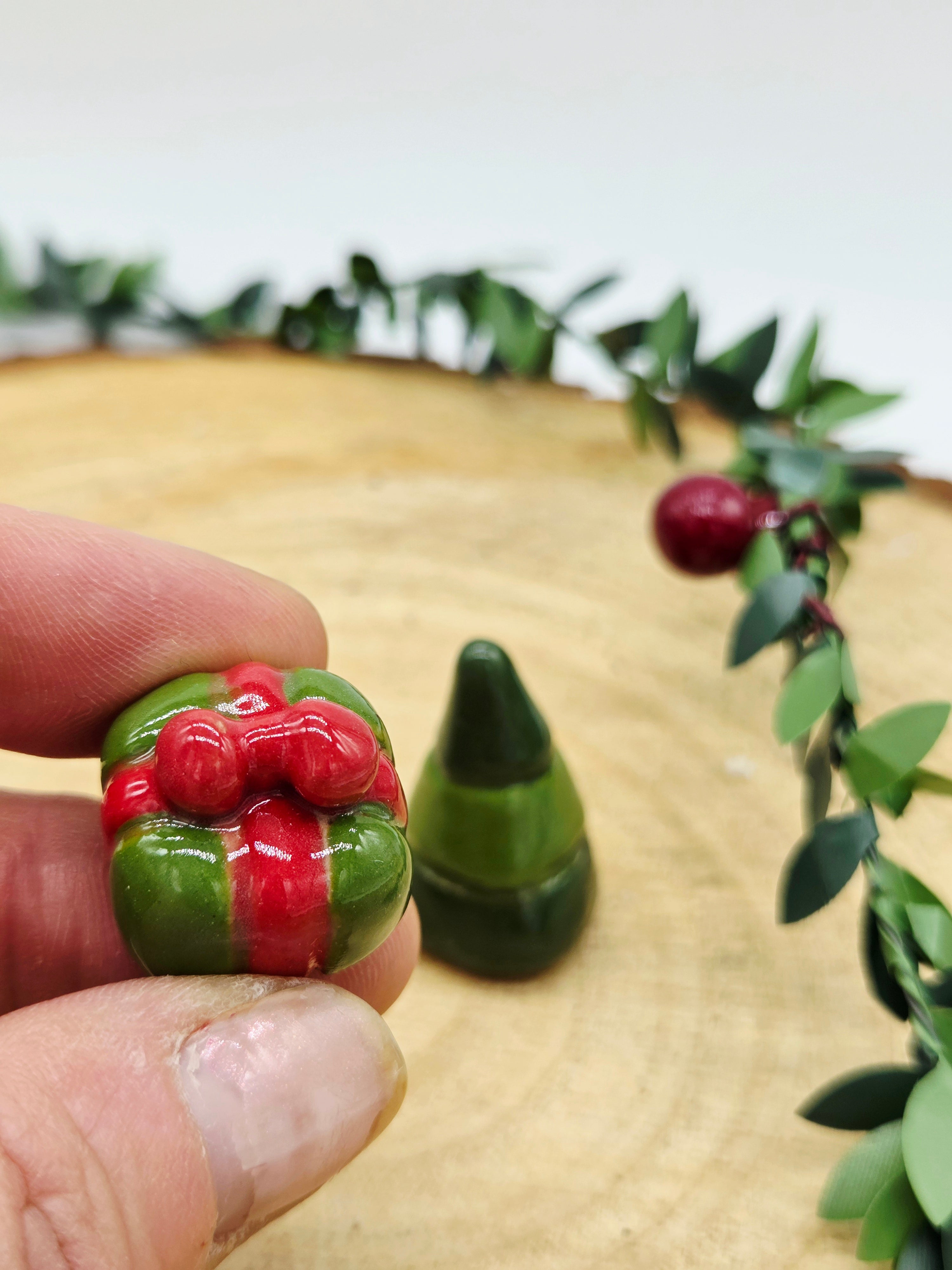 2 x tiny Christmas Ceramics - Present and Christmas Tree