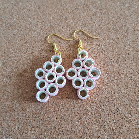 Paper quilled earring drop gold