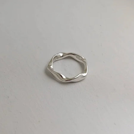 twisted ring highly polished - size R