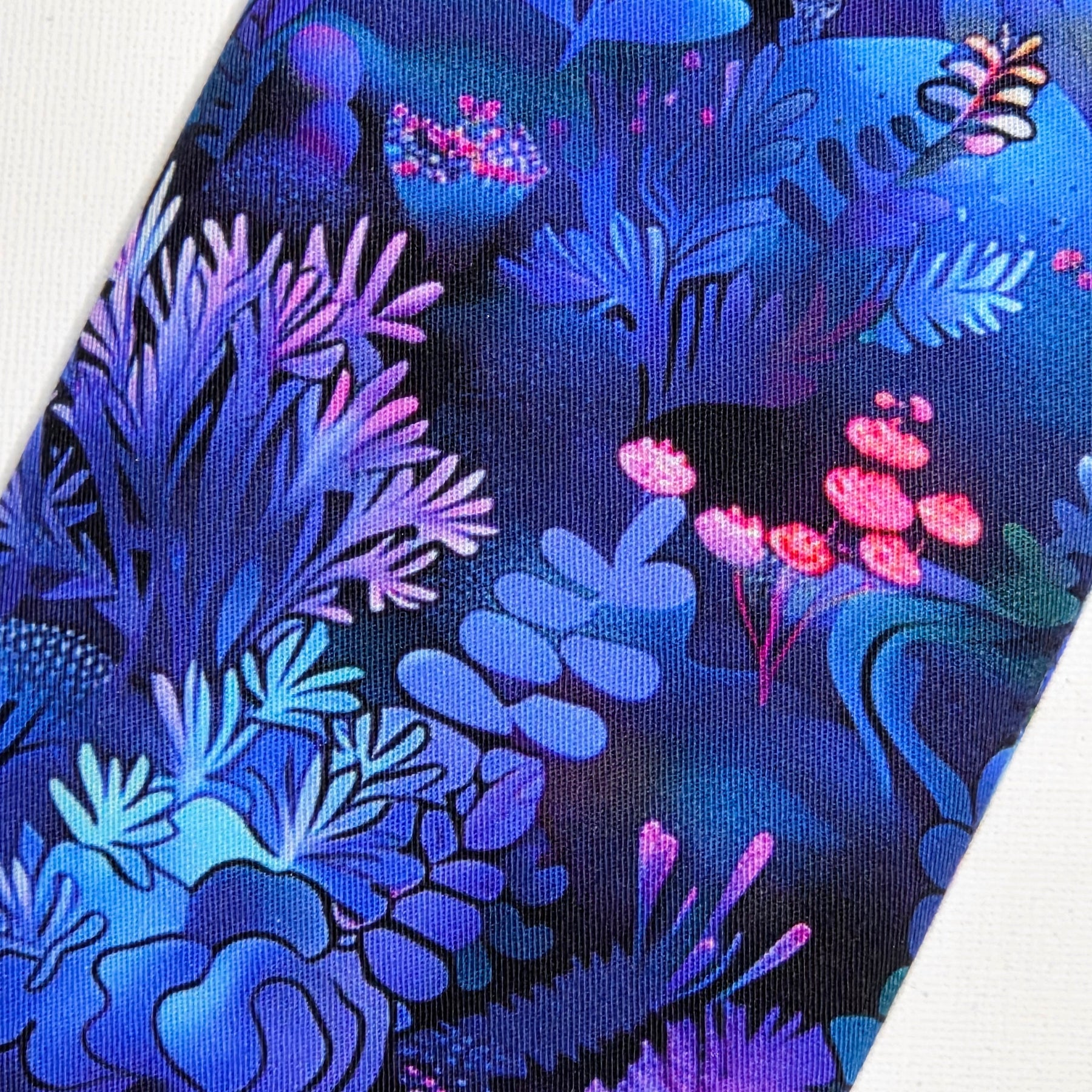 Sunglasses Pouch with a gorgeous coral reef design