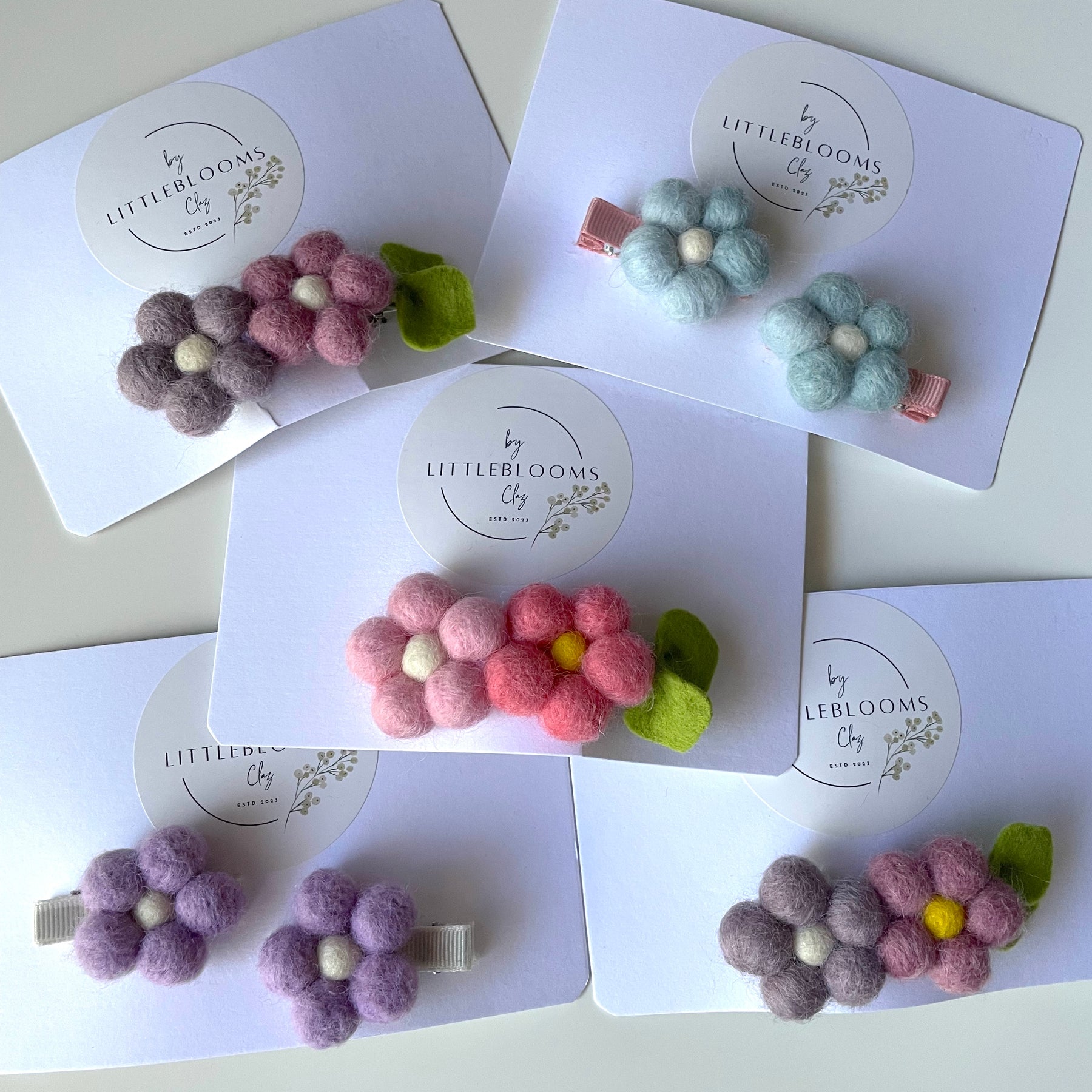 Pom Pom daisies clips - set of 2
