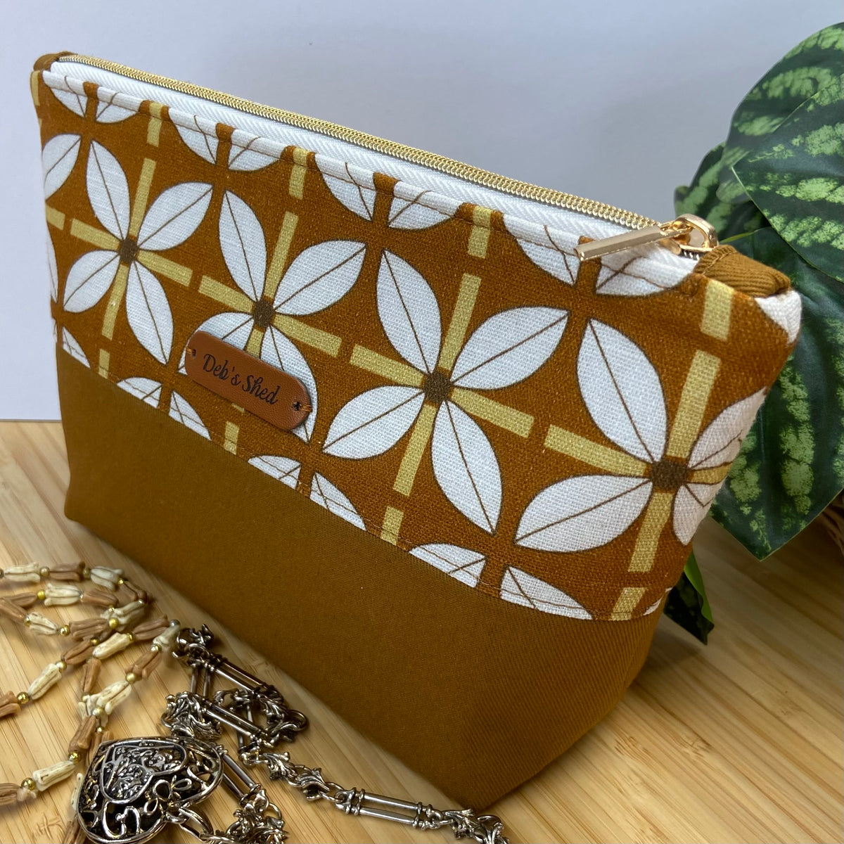 Two-Tone Zipper Pouch