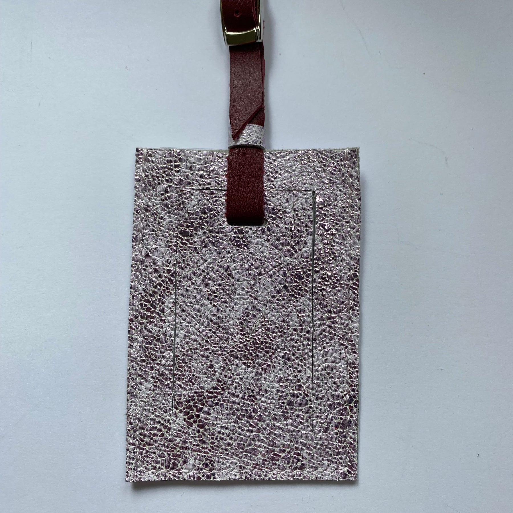 Leather luggage tags
