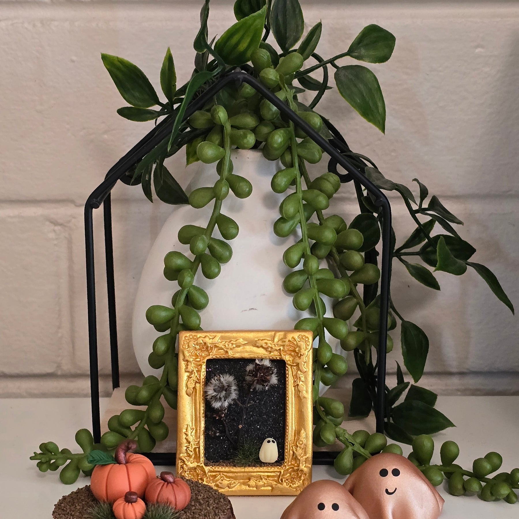 Glow-in-Dark Ghost Magnet | Mini Halloween Frame