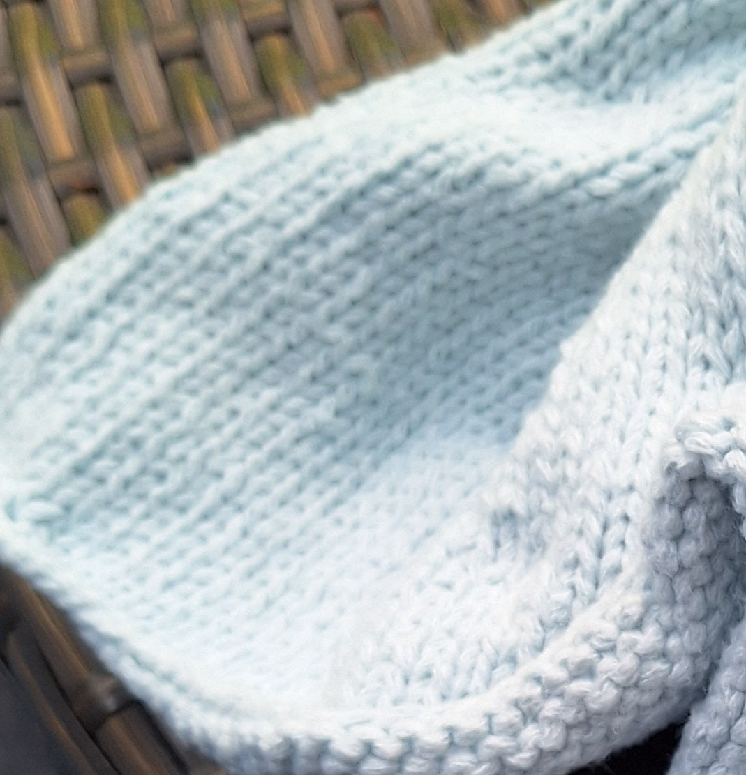 Handknitted Baby Sweater Sz3-6 mths machine-washable yarn