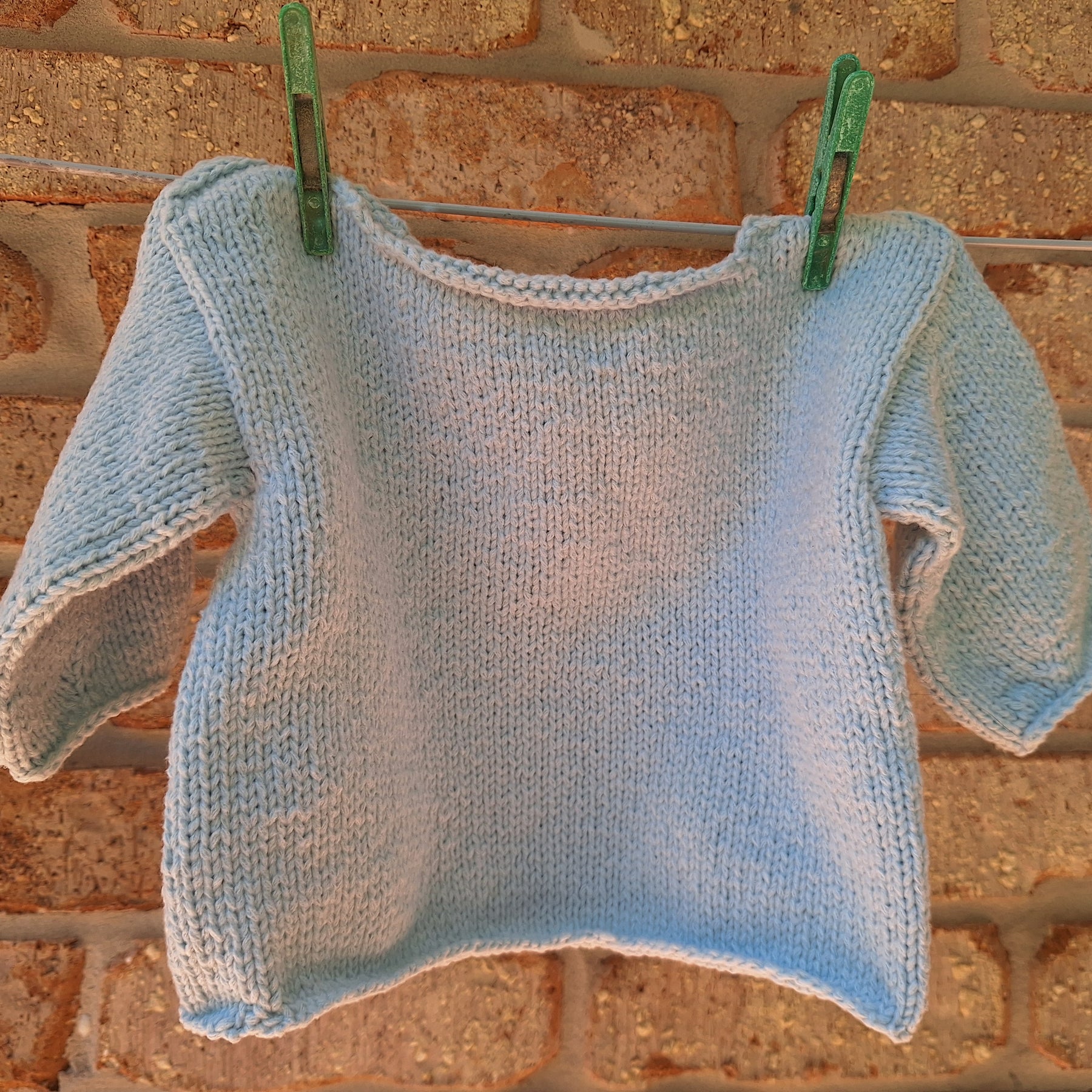 Handknitted Baby Sweater Sz3-6 mths machine-washable yarn