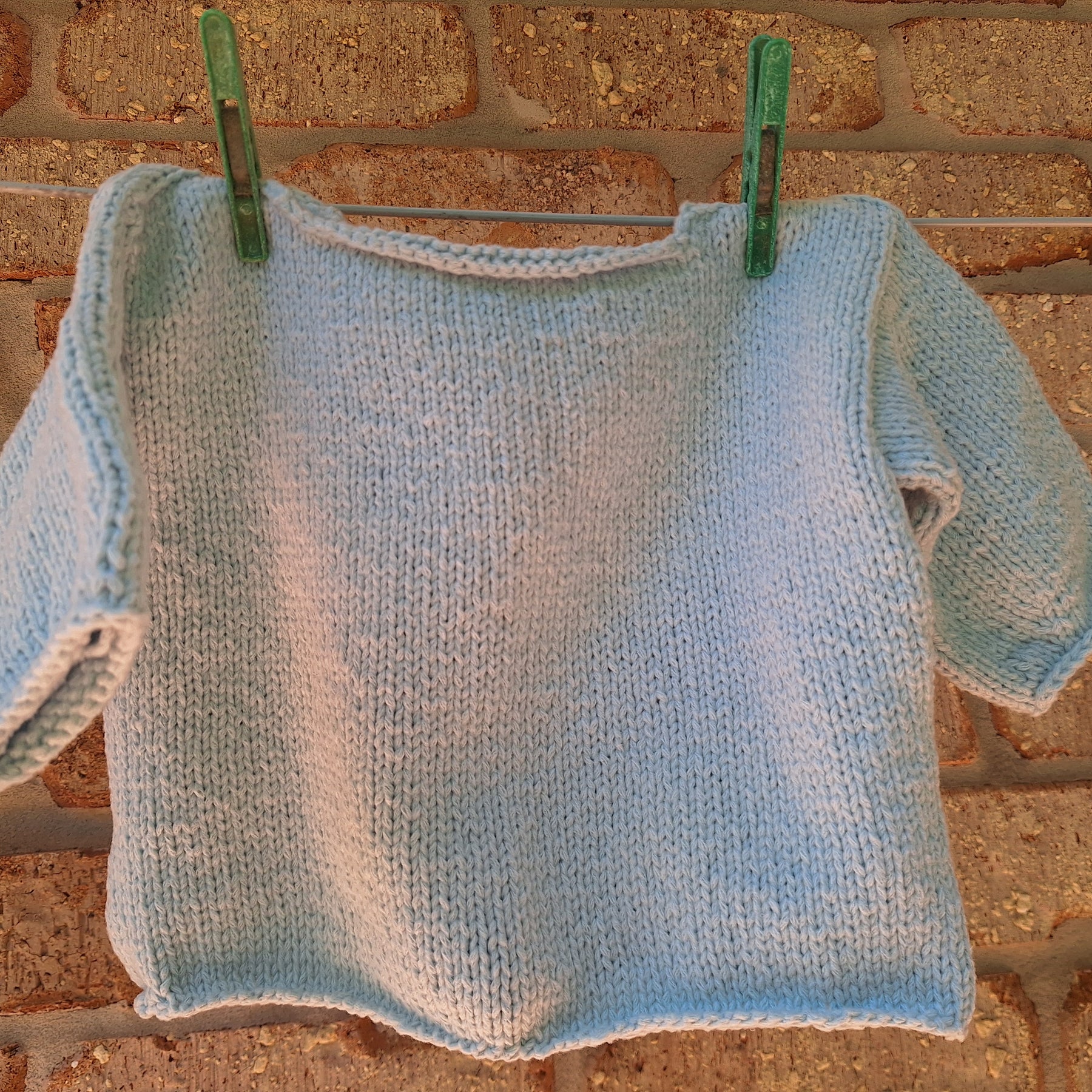 Handknitted Baby Sweater Sz3-6 mths machine-washable yarn