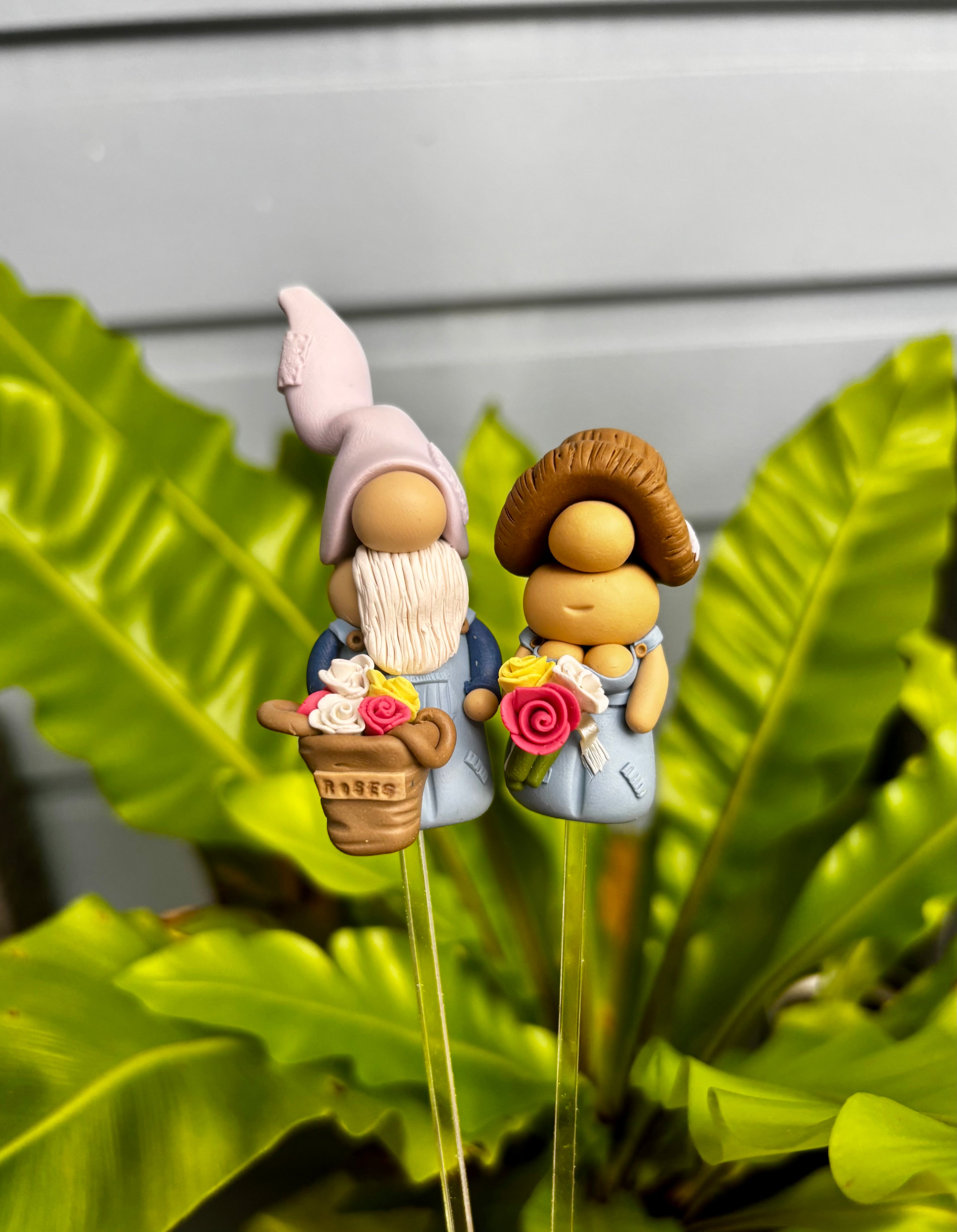 Tiny Gnomes | Flower shoppe