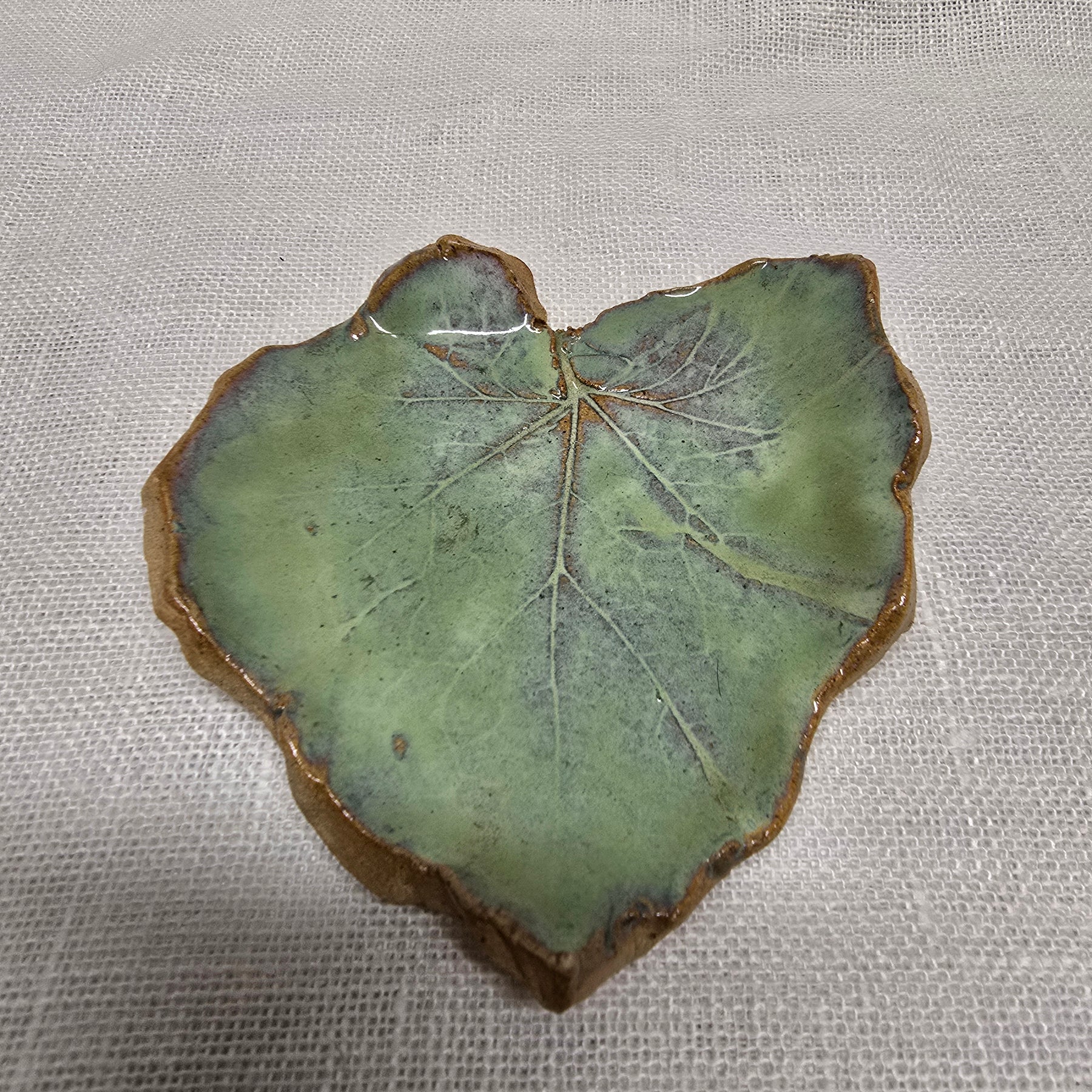 Leaf trinket dish
