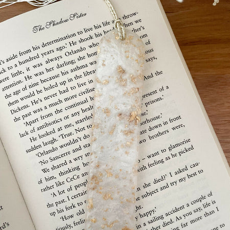 Pearl & gold bookmark