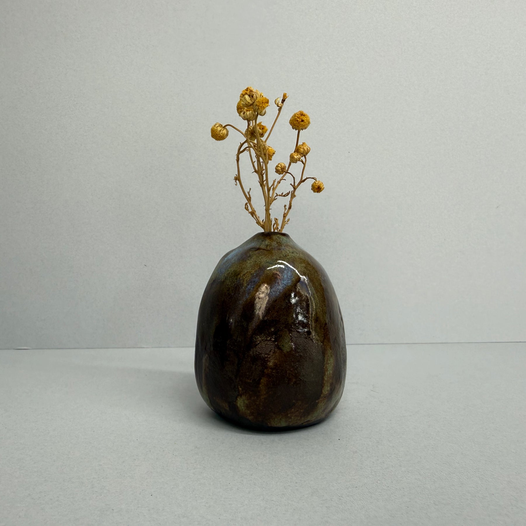 Tiny Dimple Vase