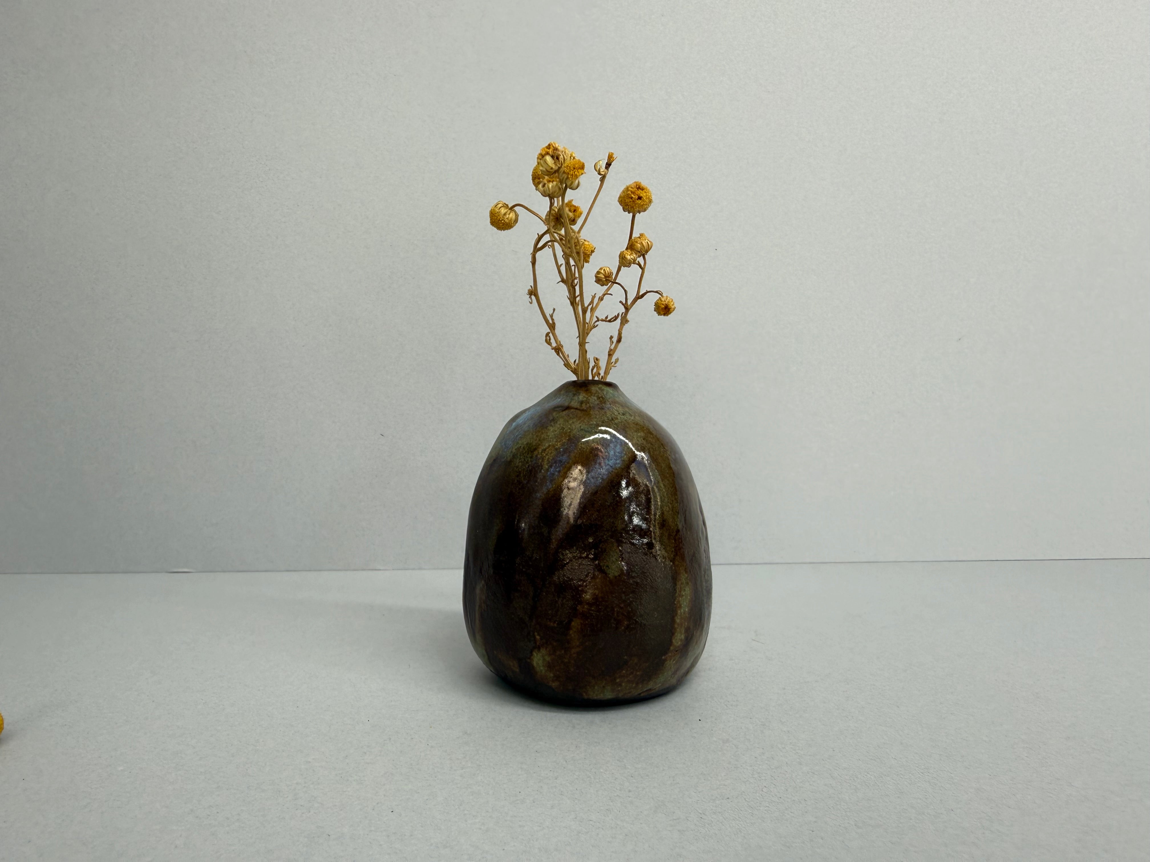 Tiny Dimple Vase