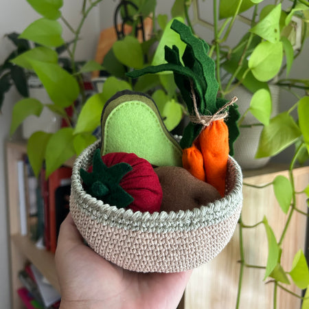 Veggies in a crochet basket (sage trim), felt play food, toddler gift value pack
