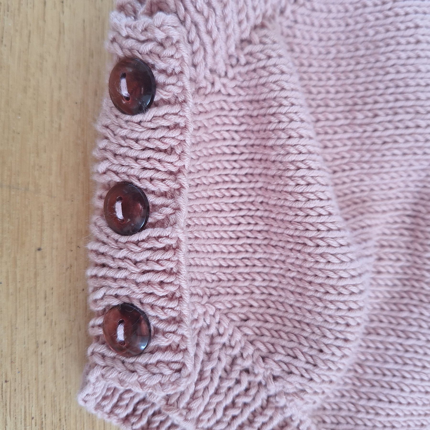 Handknitted Baby Romper Sz 3- 6mths Sweet frills 100% Natural fibre