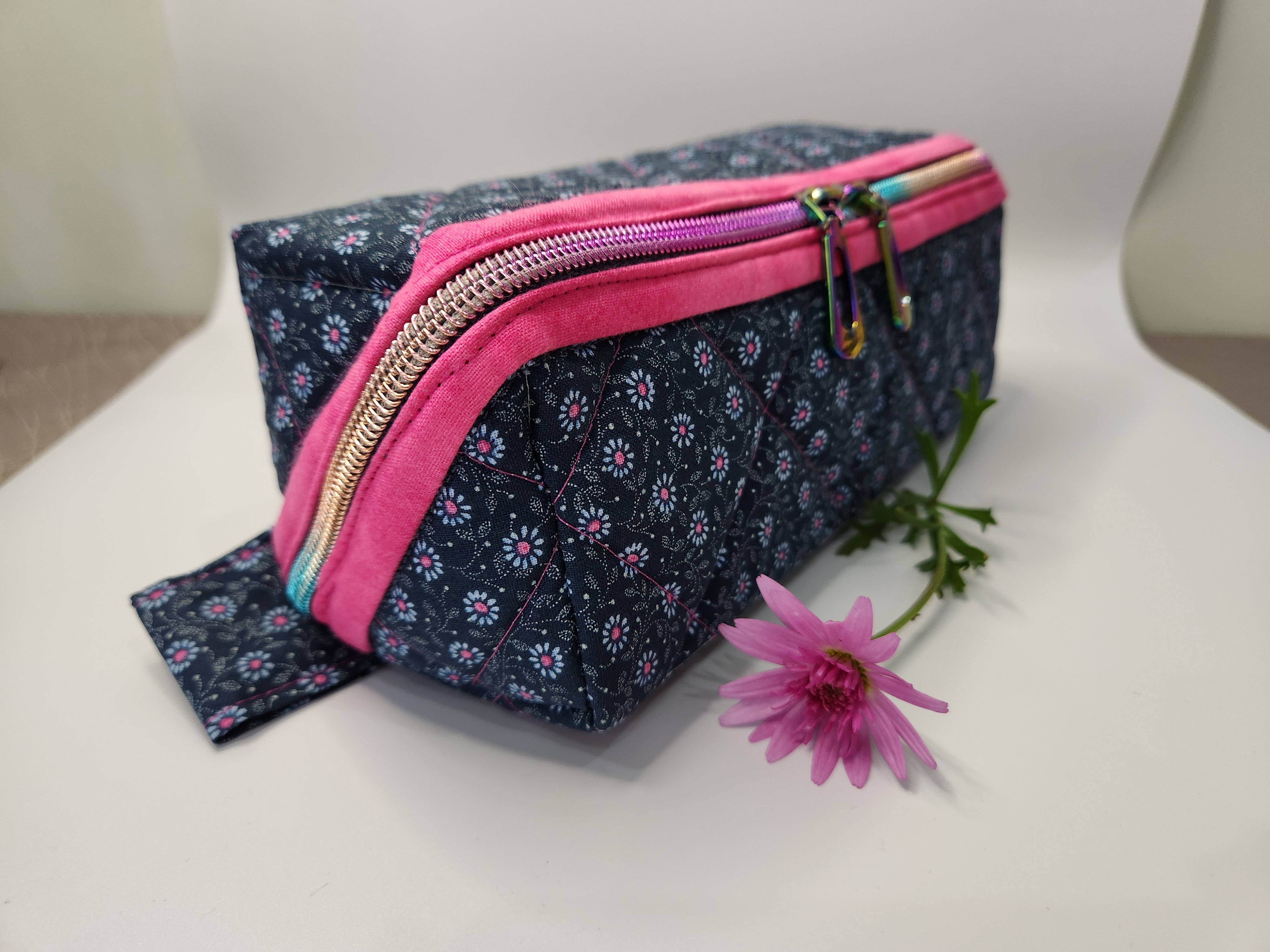 Open Tray Zippered Pouch