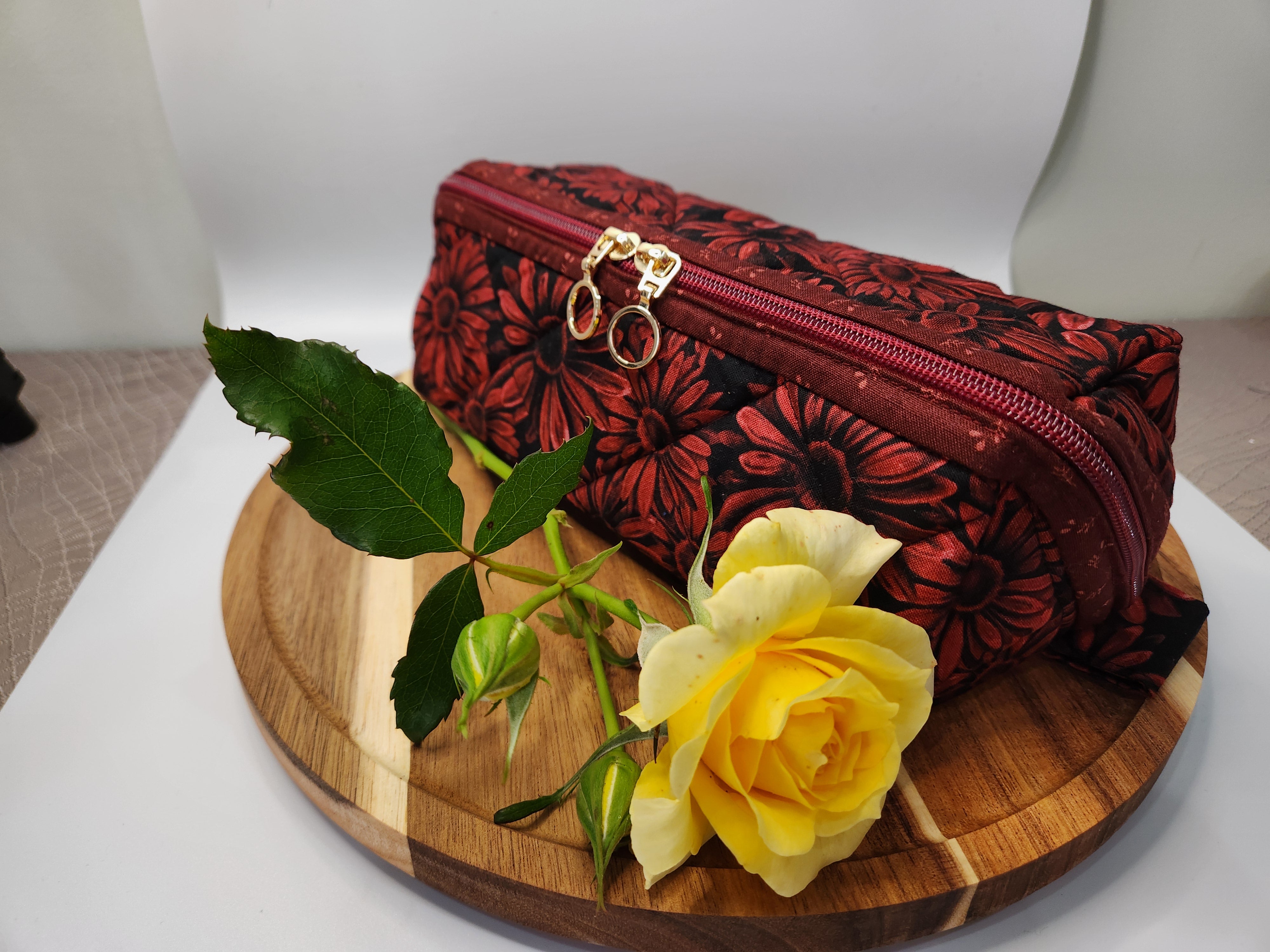 Open Tray Zippered Pouch