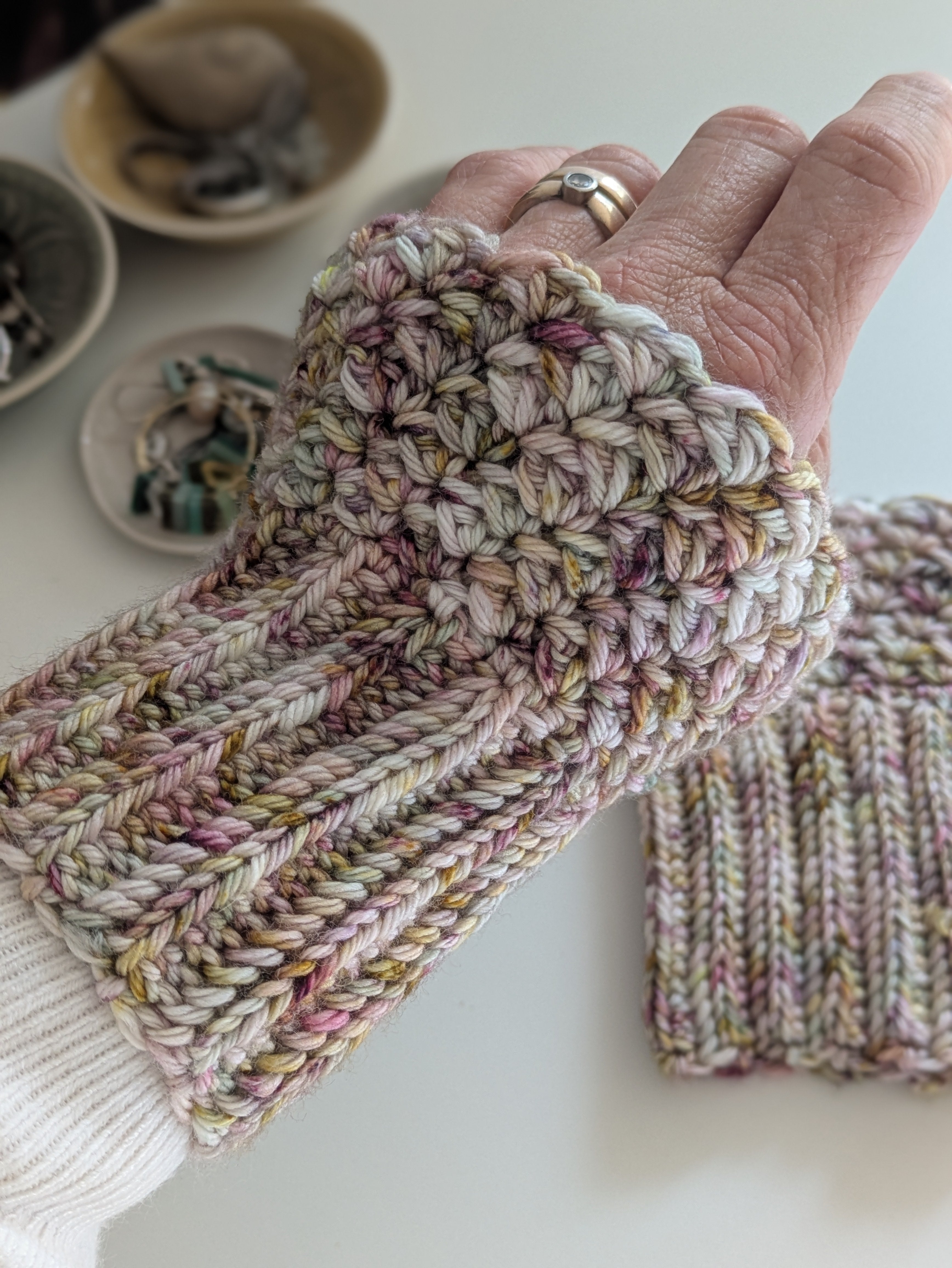 Ruffly Wrist Warmers Crochet Handwarmers Fingerless Gloves