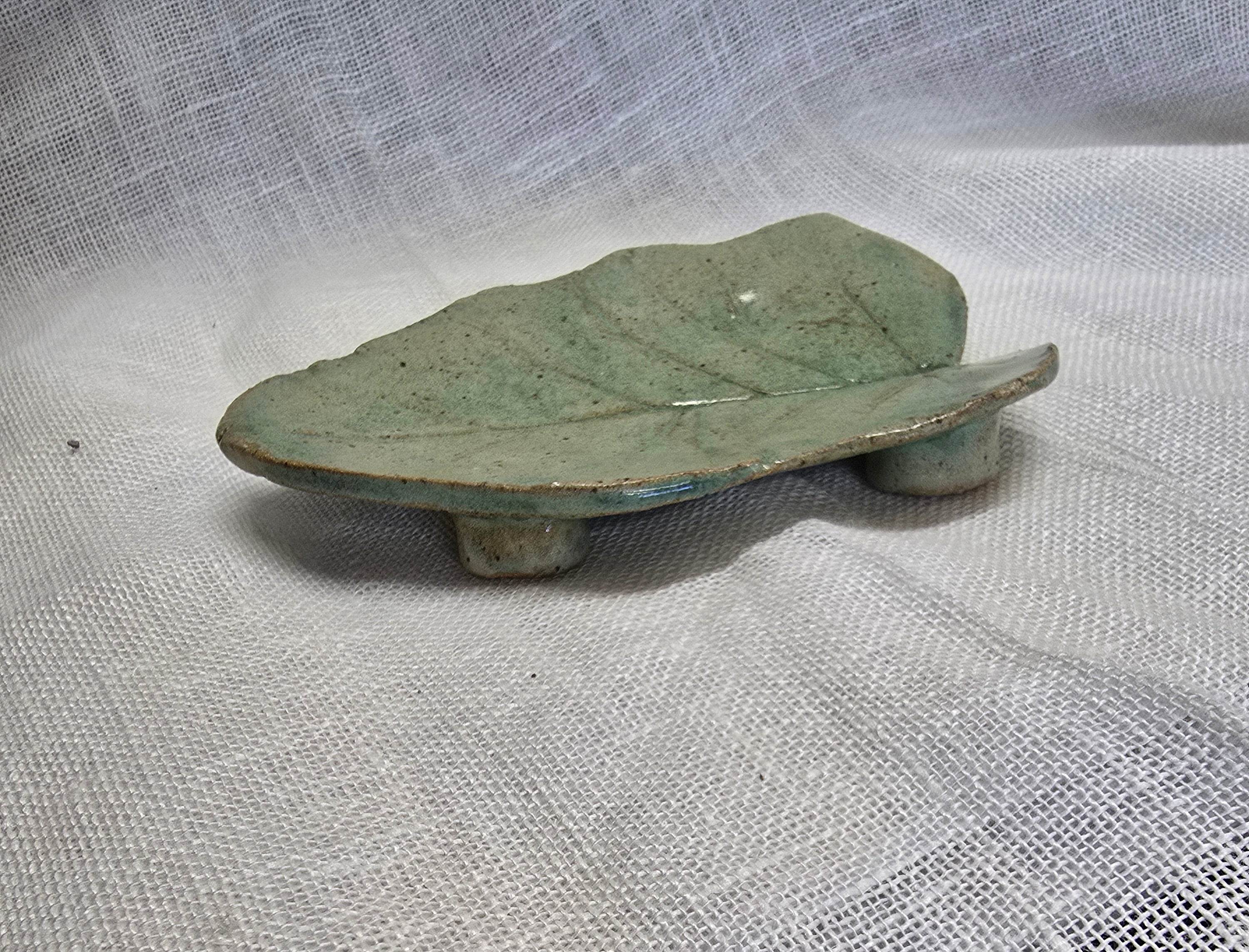Leaf trinket dish