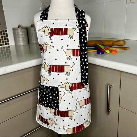 Apron .. Children's Reversible .. Dachshund