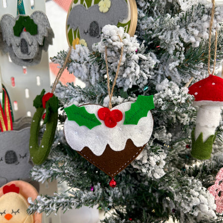 Christmas pudding heart decoration with a bell