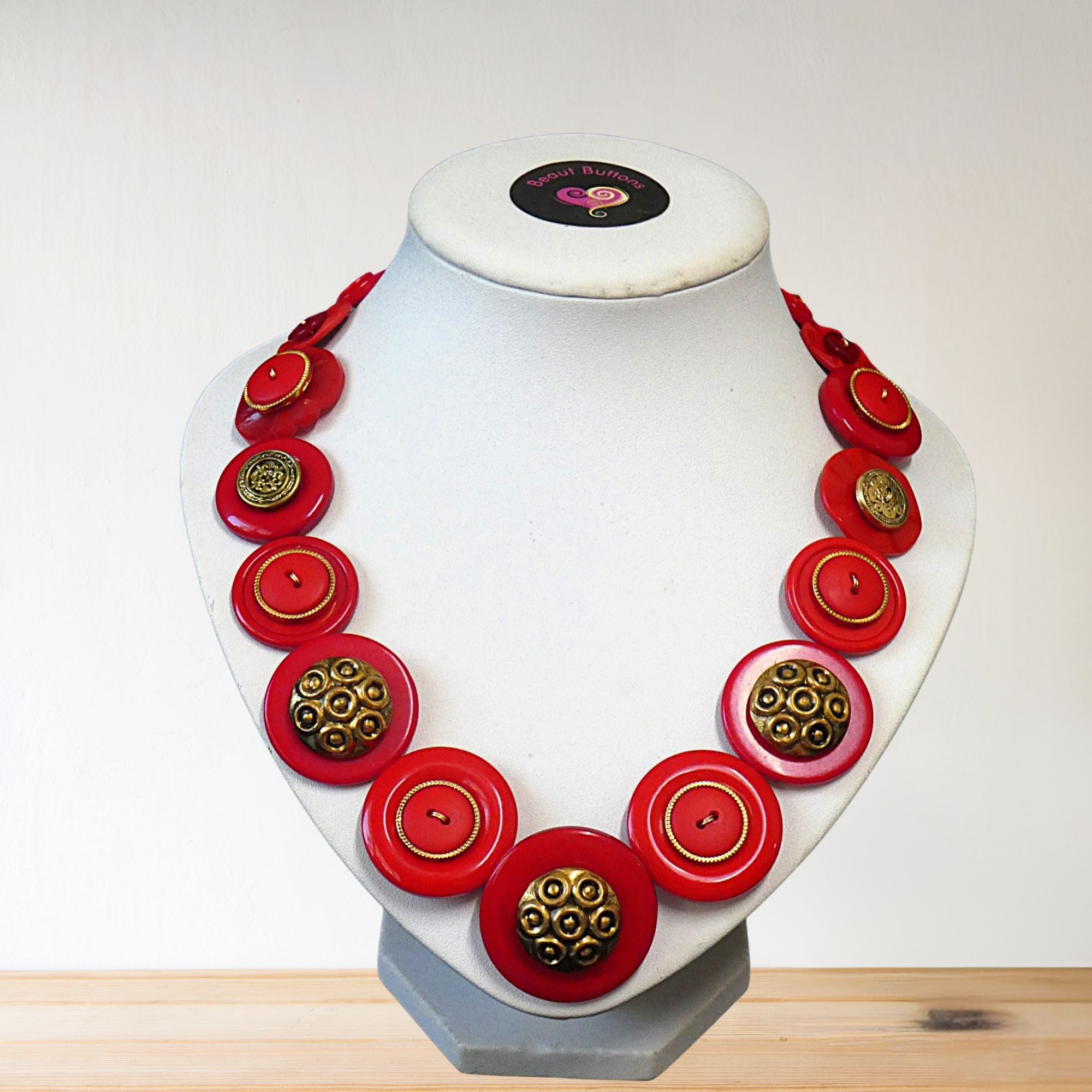Button necklace - Regal Red