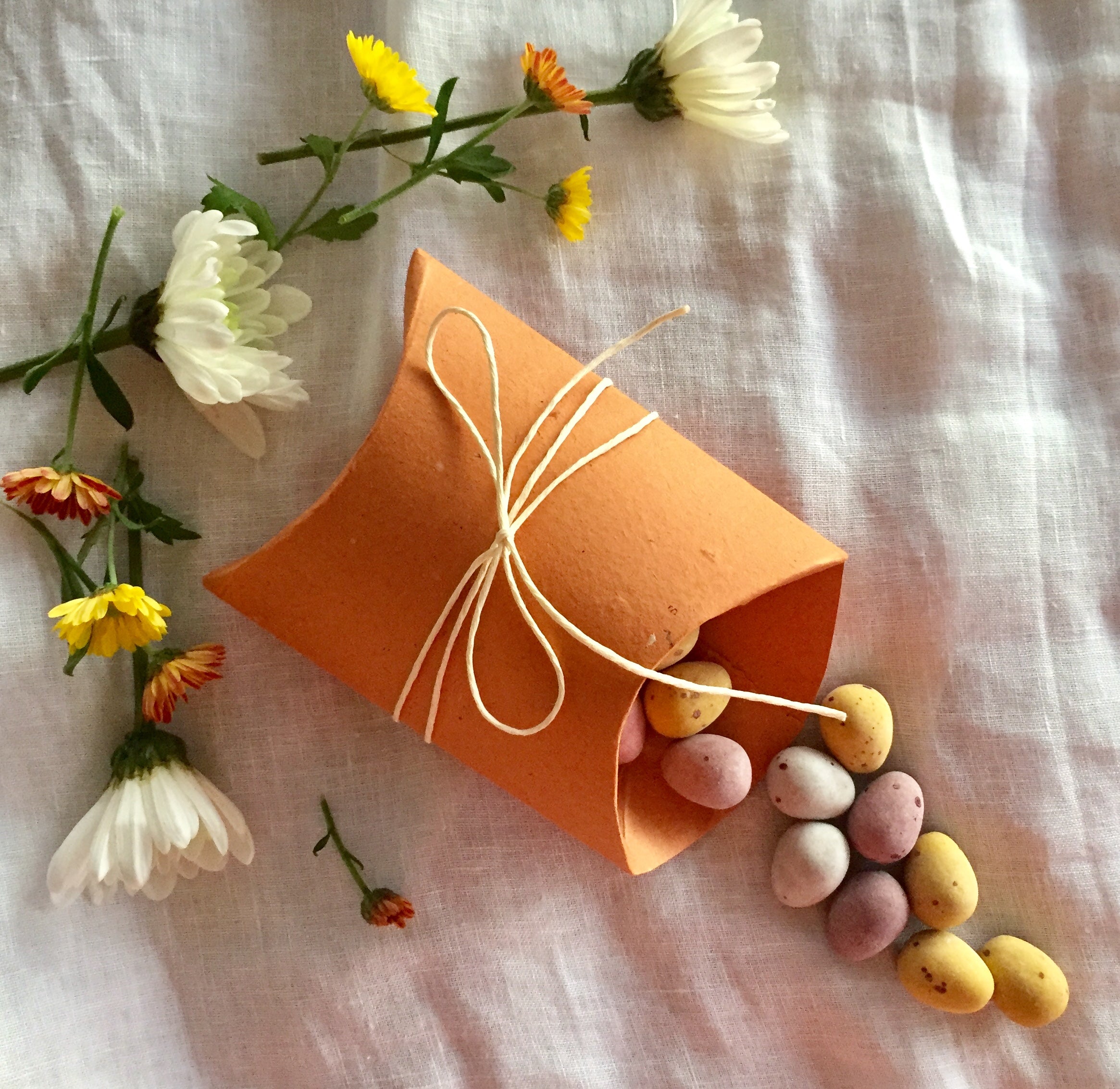 Handmade Paper (Bundle of 4 with Wax Seal) Pillow Boxes - Perfect for Easter Eggs and gifts.