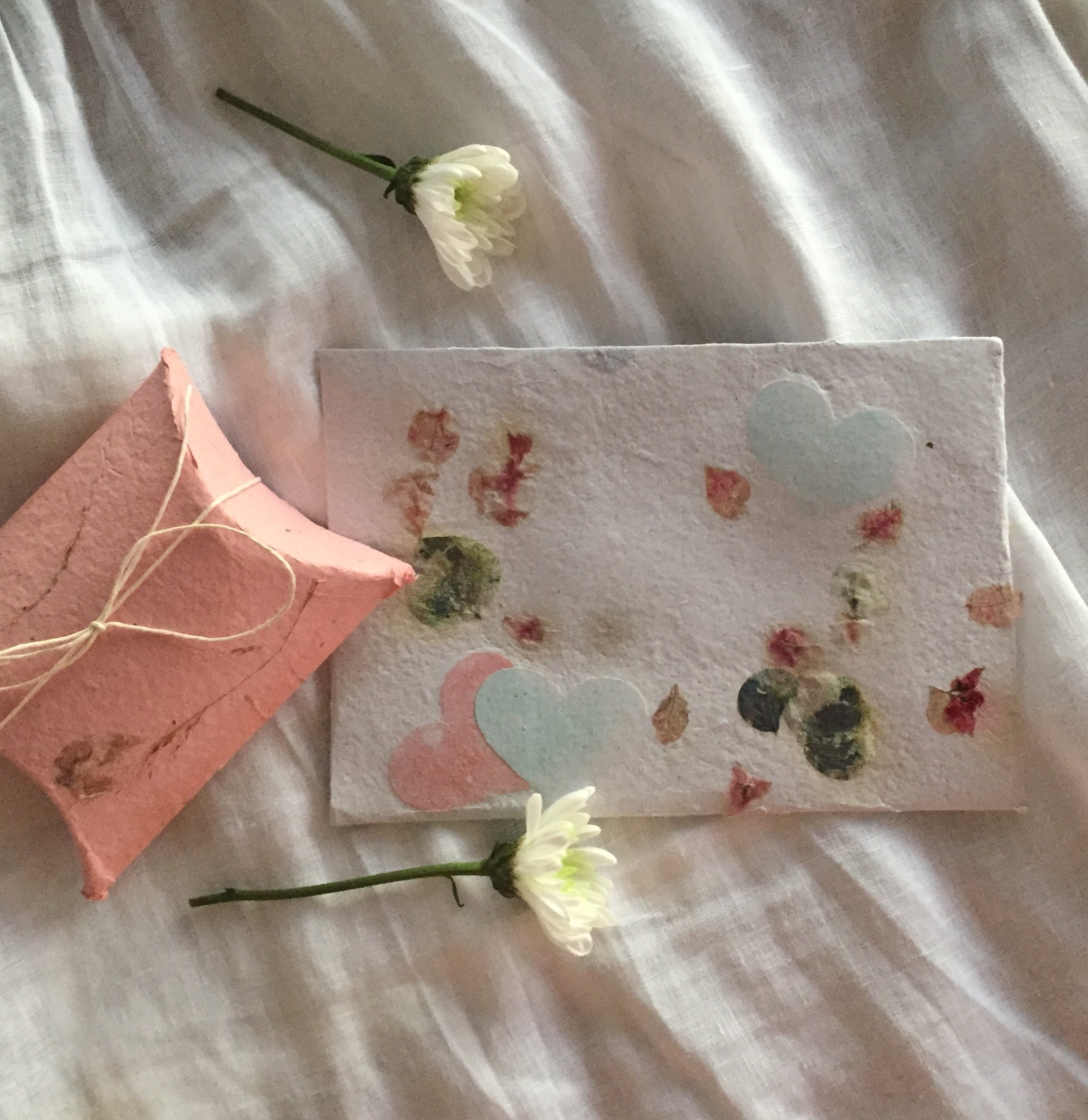 Handmade Paper (Bundle of 4 with Wax Seal) Pillow Boxes - Perfect for Easter Eggs and gifts.