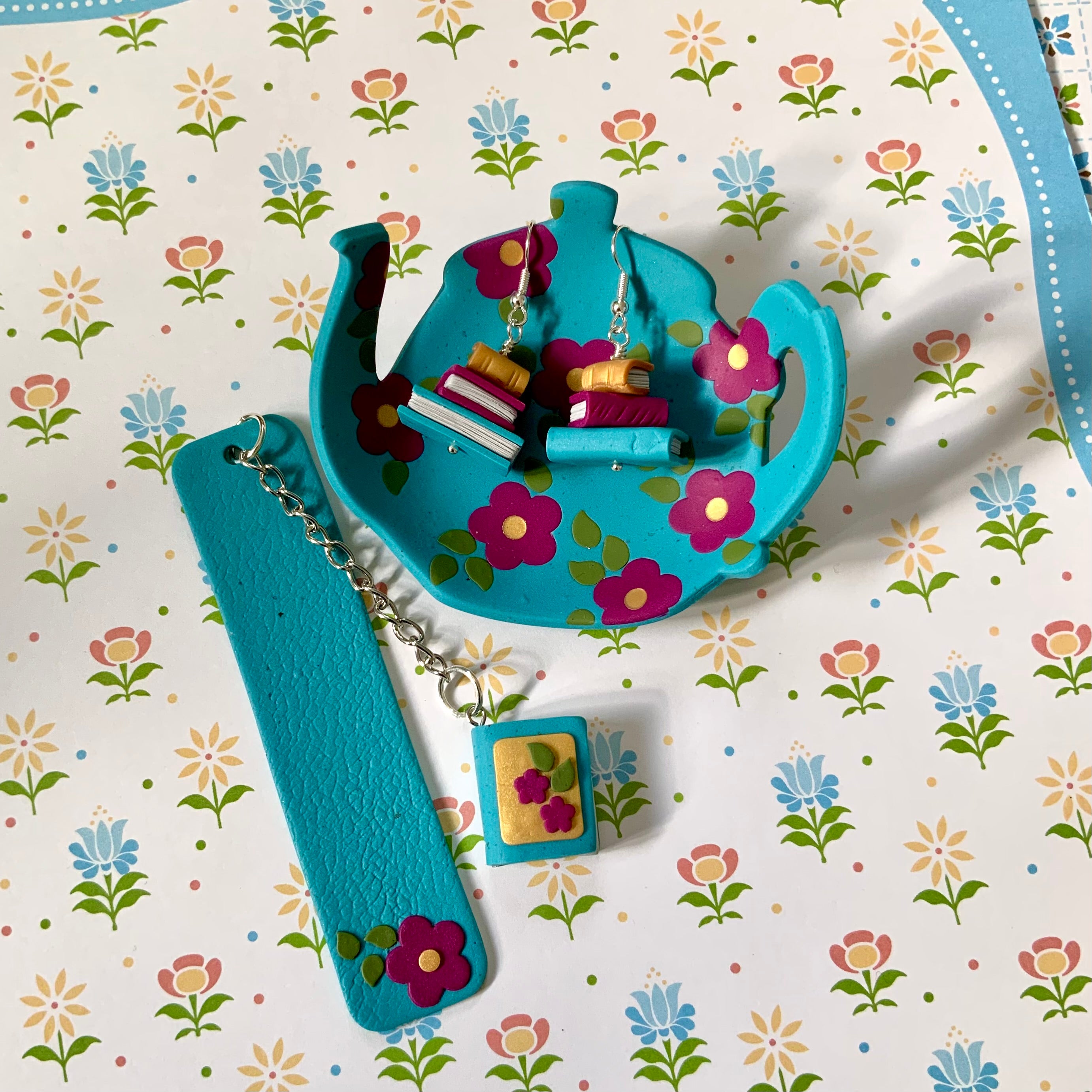 Aunty Olga’s Tea Party: Bookish Gift Sets