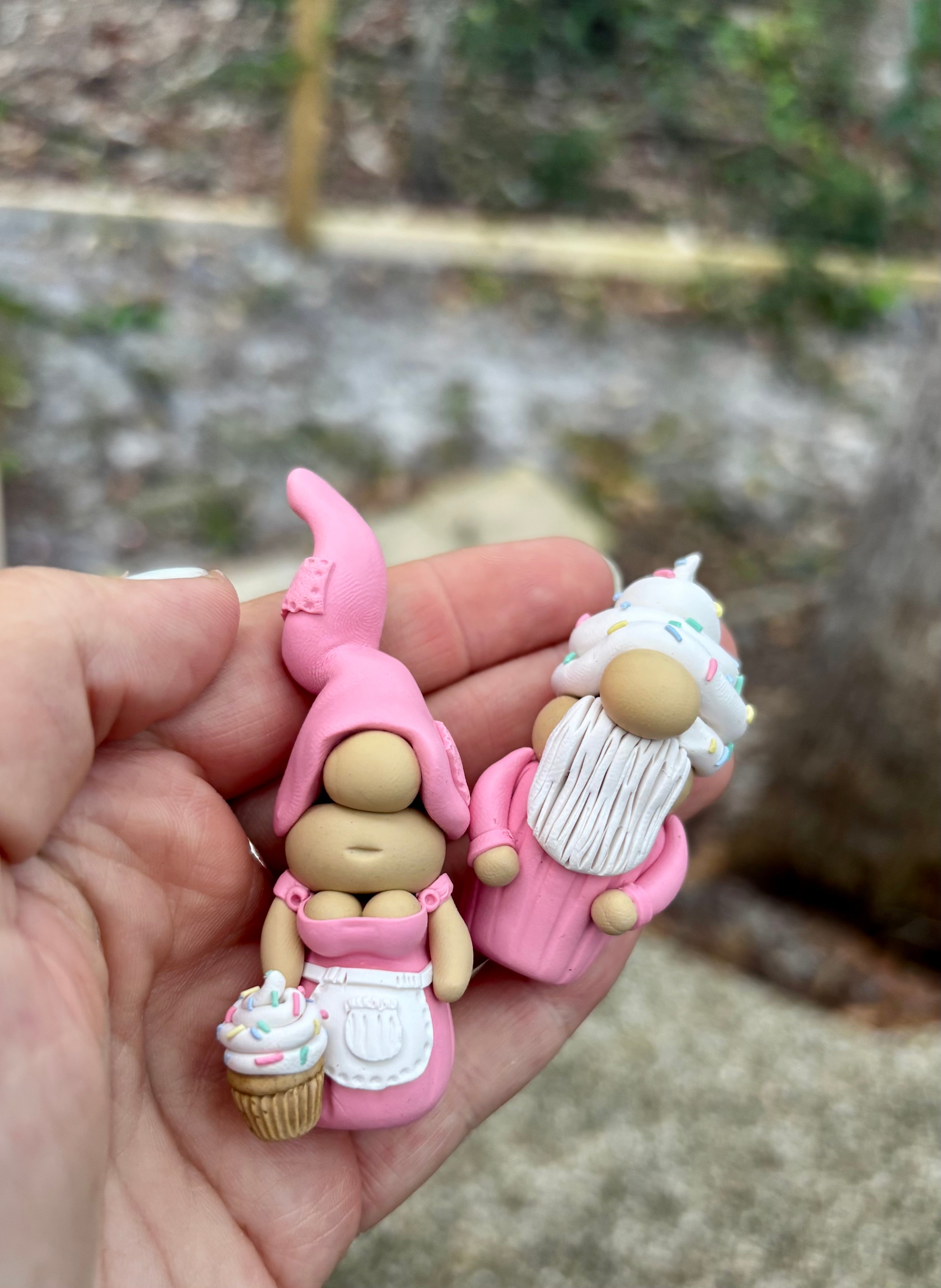 Tiny Gnomes pair - Cupcakes