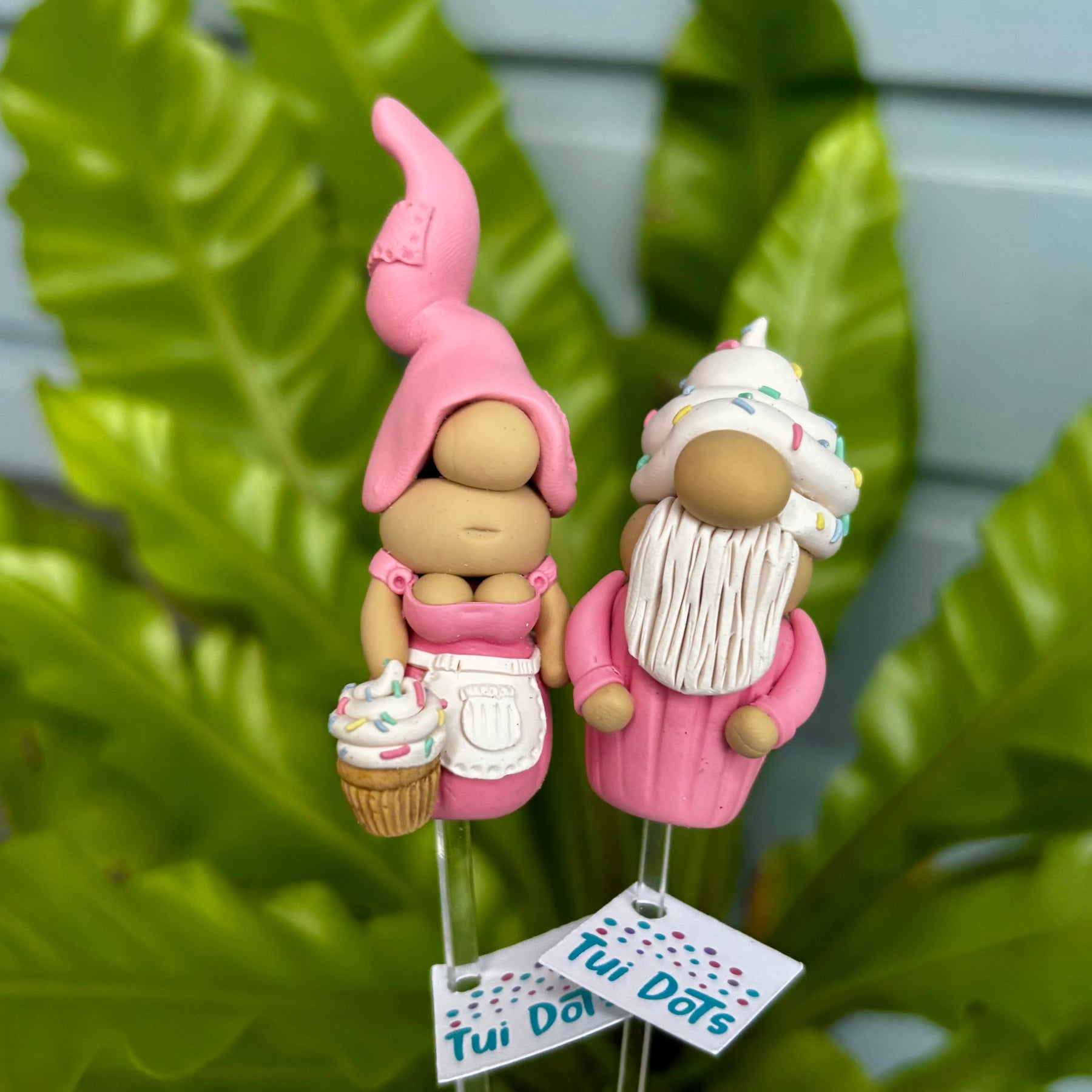 Tiny Gnomes pair - Cupcakes