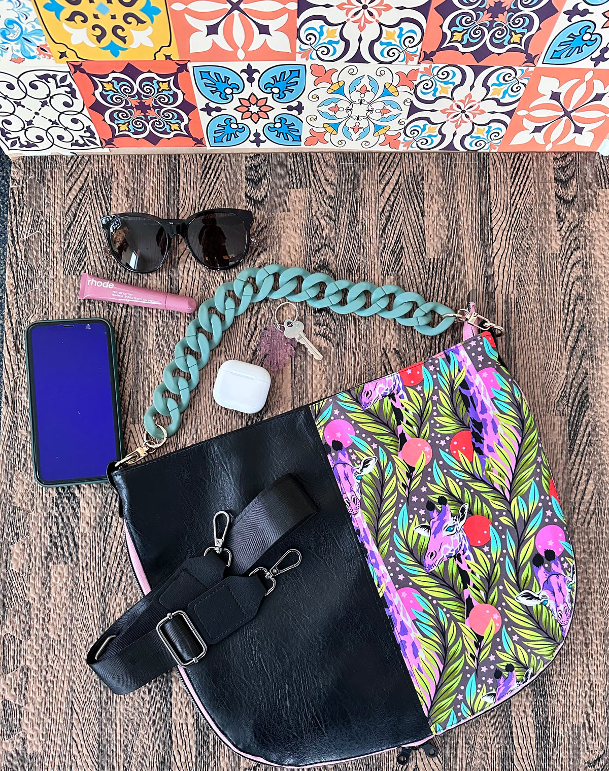 Expandable Shoulder Bag